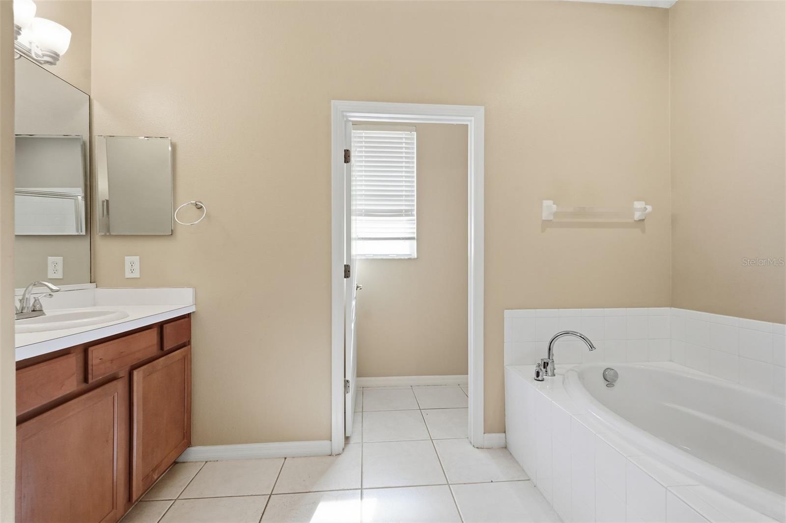 CONCORD STATION PH 01 UNITS A & B - Residential