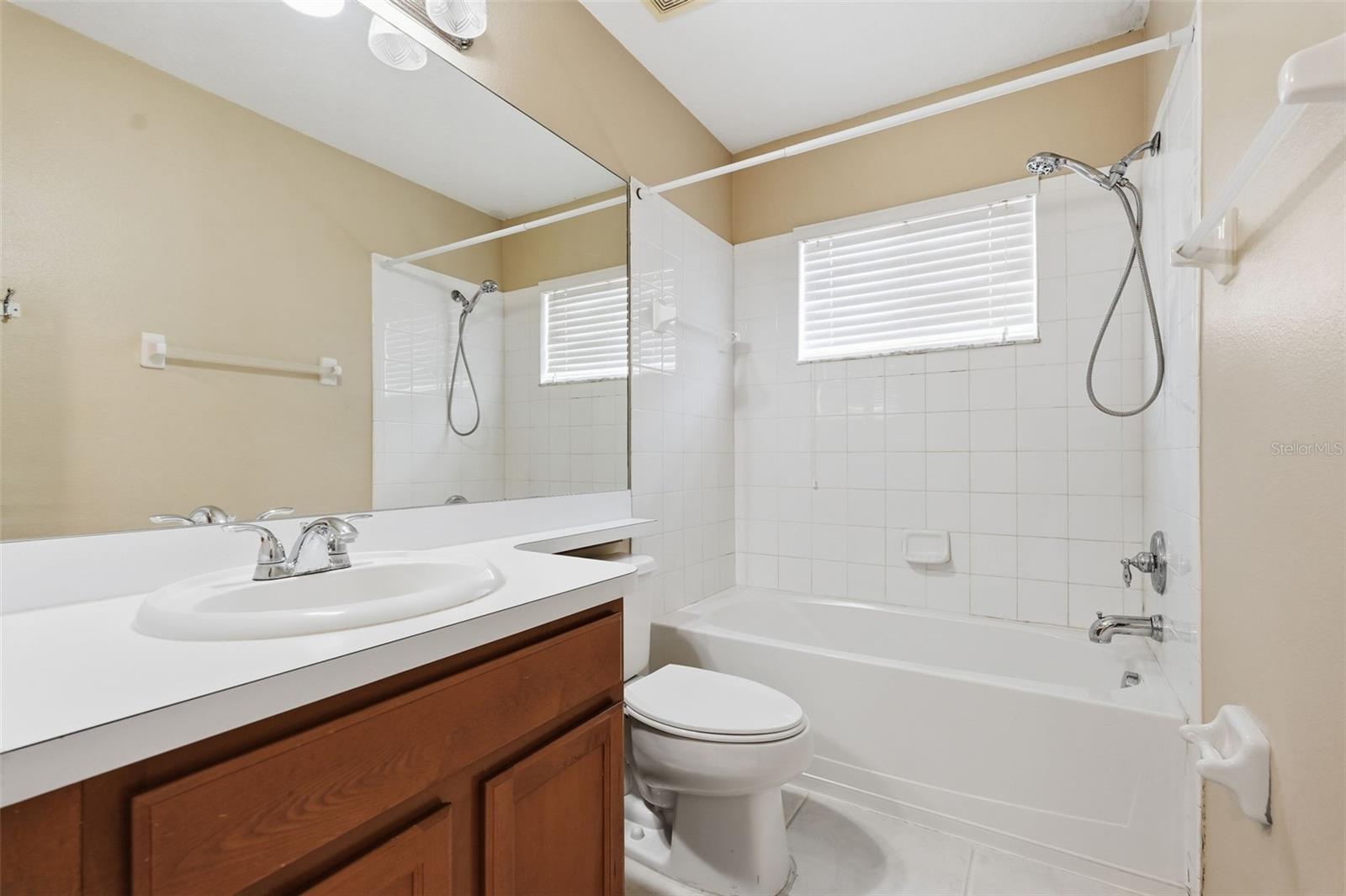 CONCORD STATION PH 01 UNITS A & B - Residential