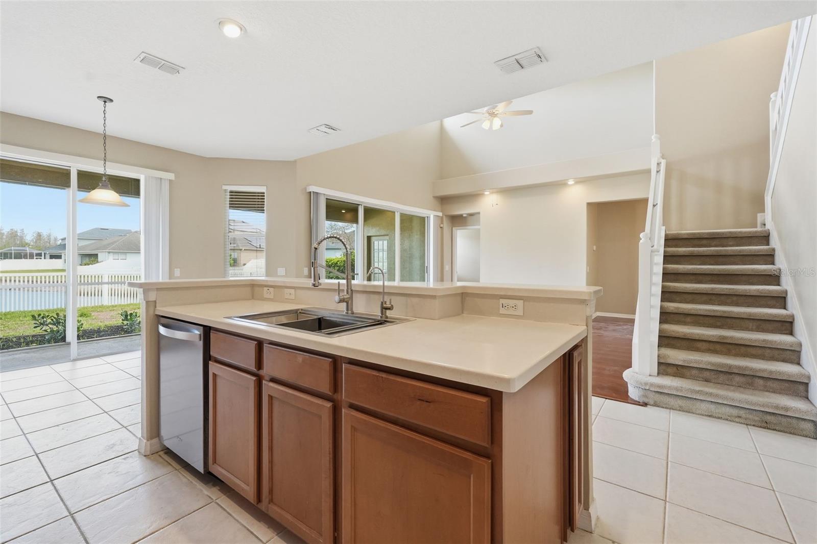 CONCORD STATION PH 01 UNITS A & B - Residential