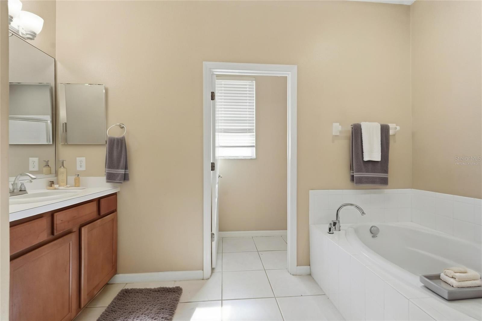 CONCORD STATION PH 01 UNITS A & B - Residential