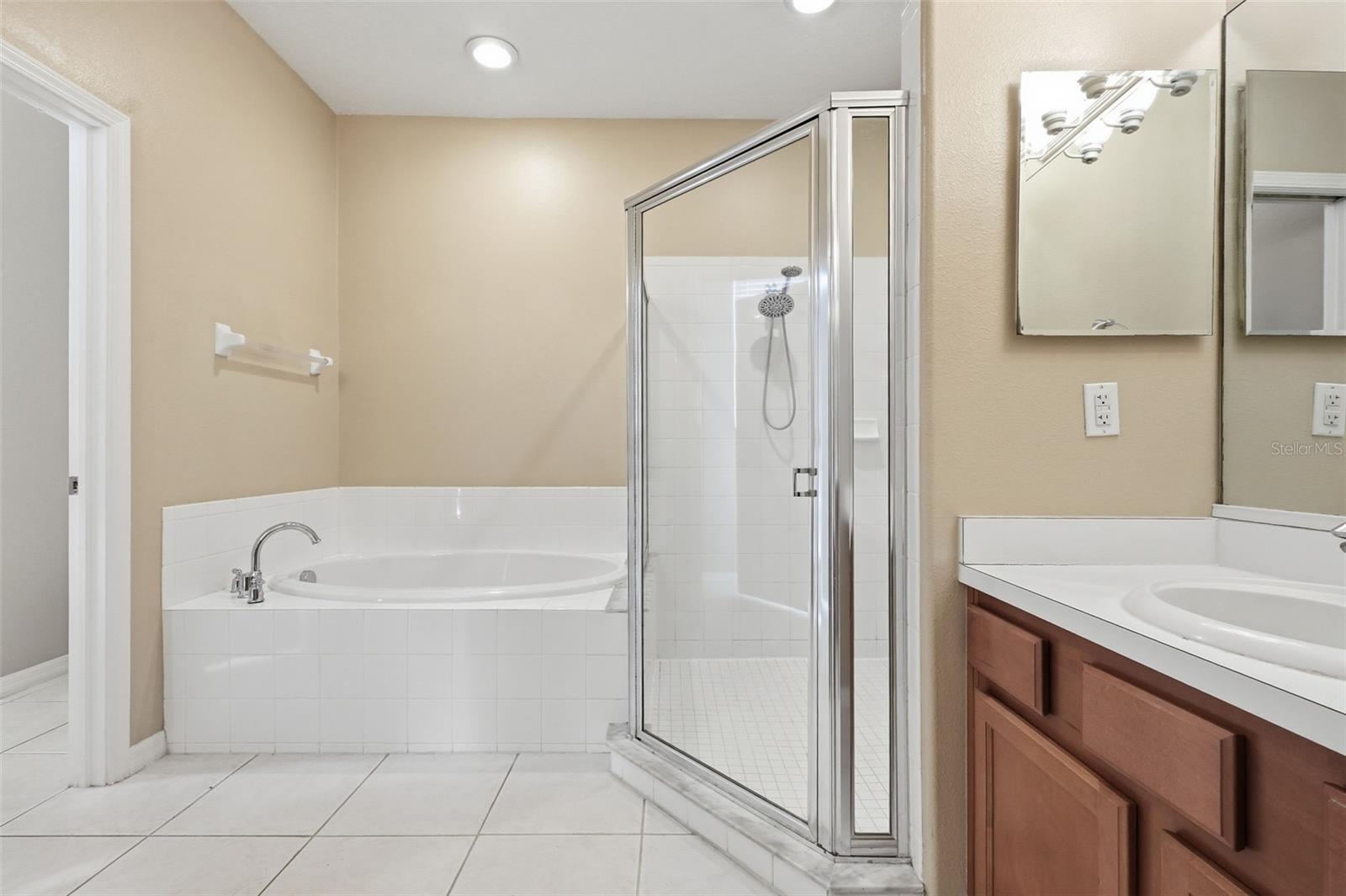 CONCORD STATION PH 01 UNITS A & B - Residential