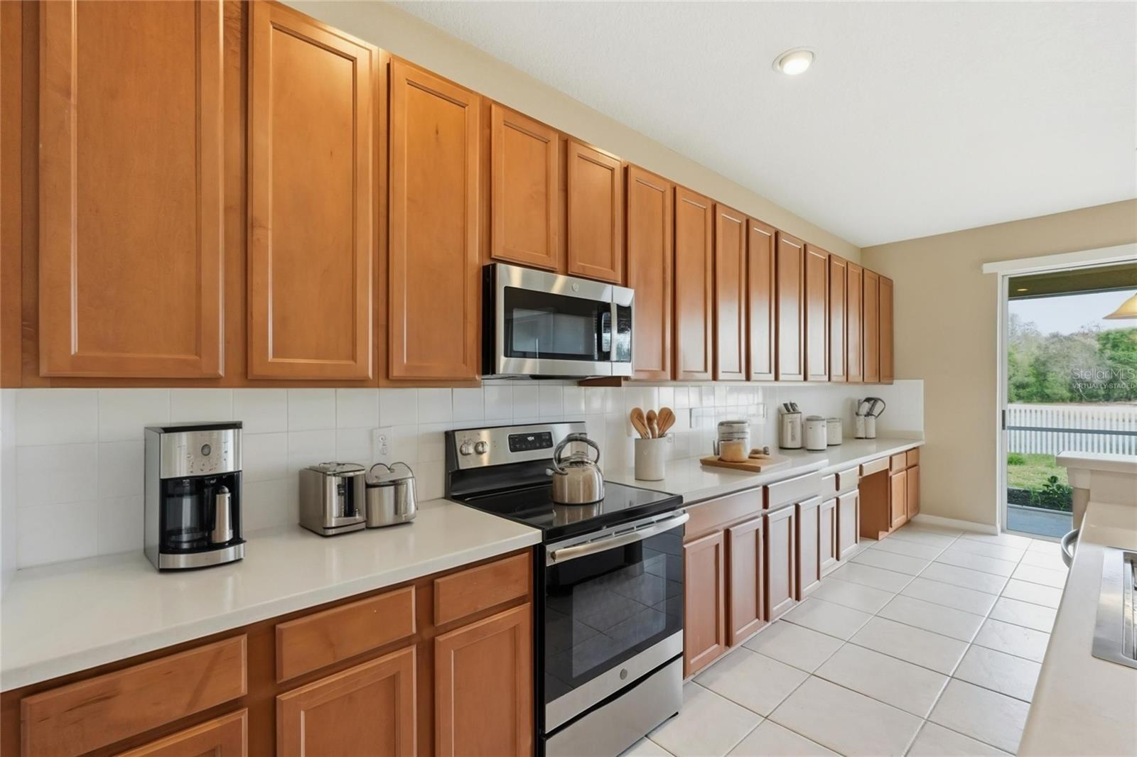 CONCORD STATION PH 01 UNITS A & B - Residential