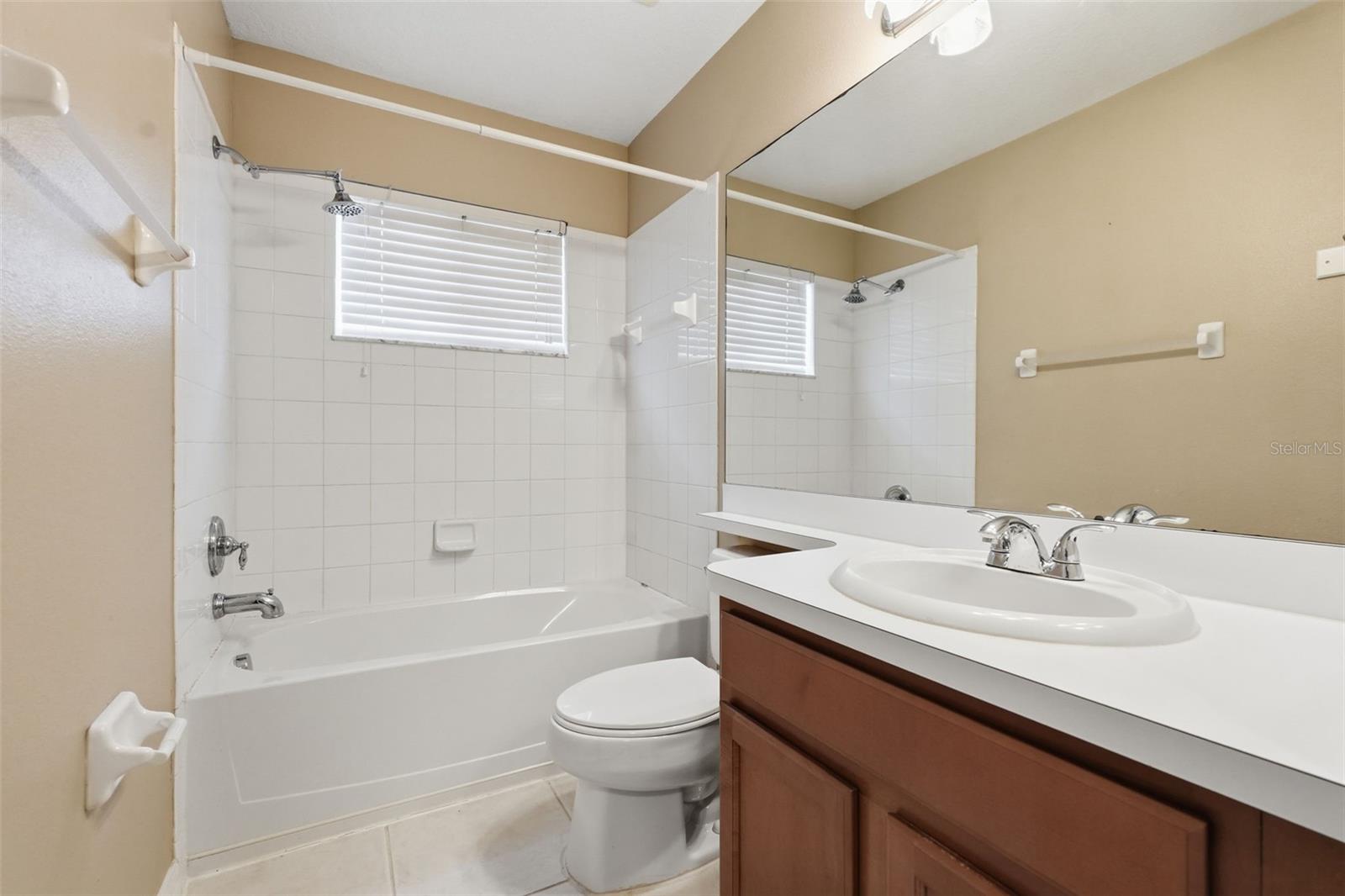 CONCORD STATION PH 01 UNITS A & B - Residential