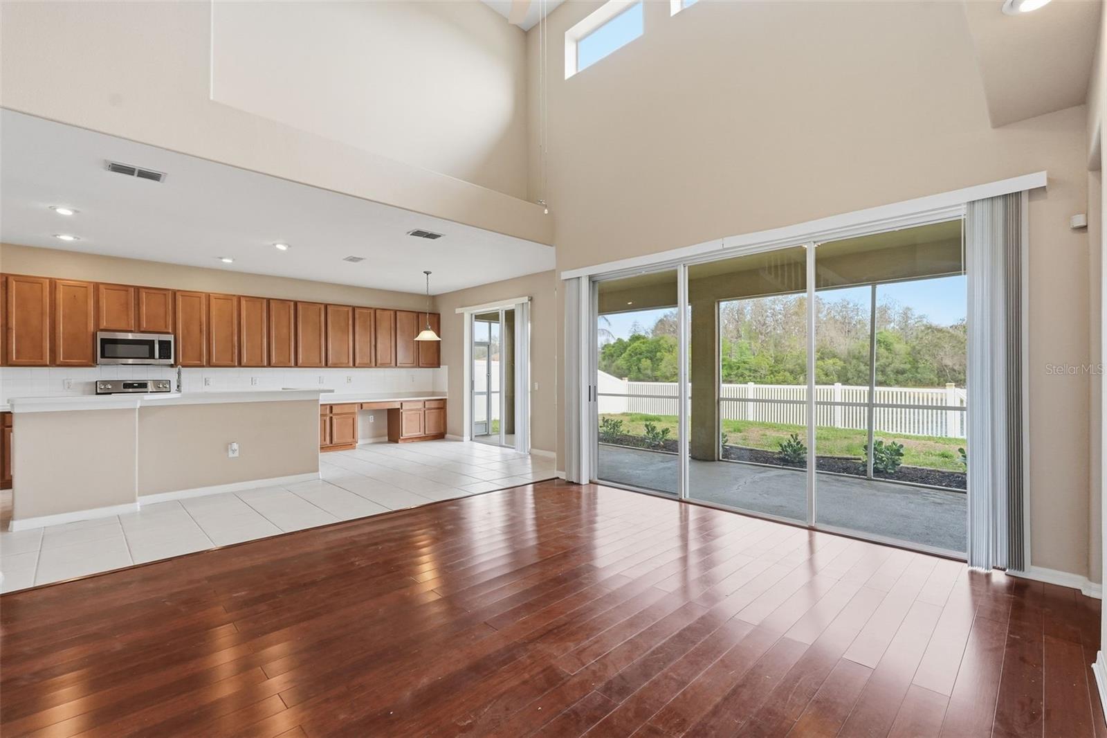 CONCORD STATION PH 01 UNITS A & B - Residential