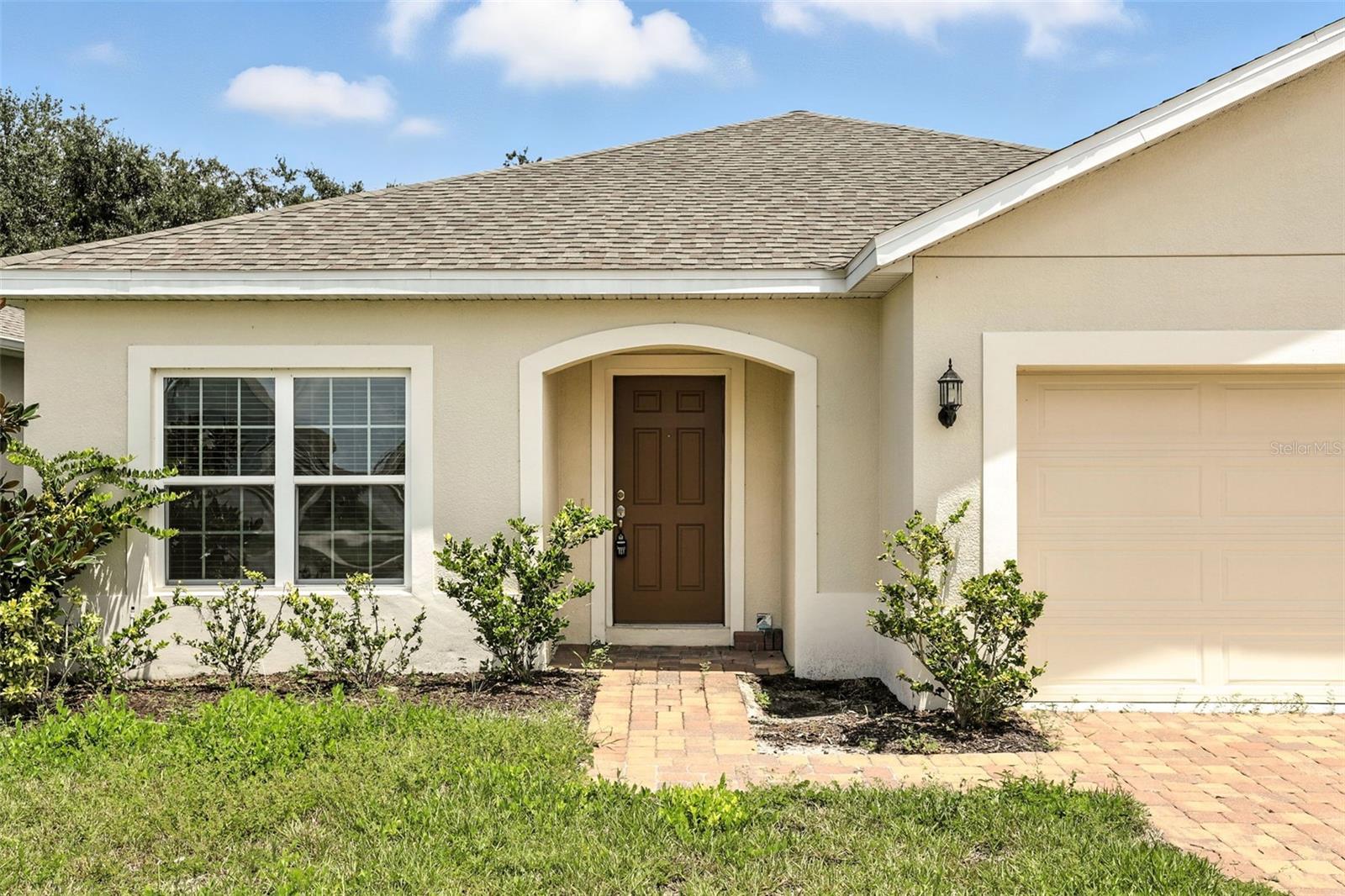 5583 SABAL DRIVE