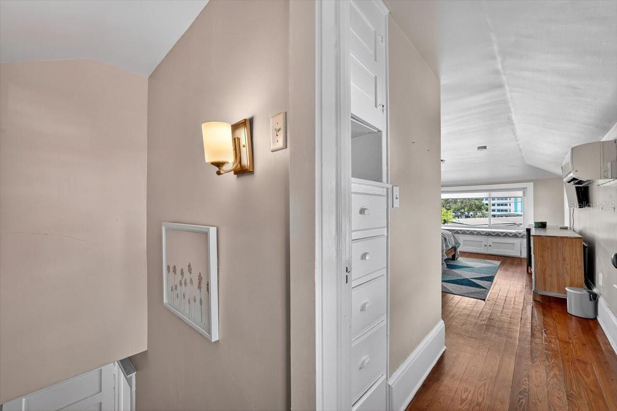 BOSTWICK PARK - Residential