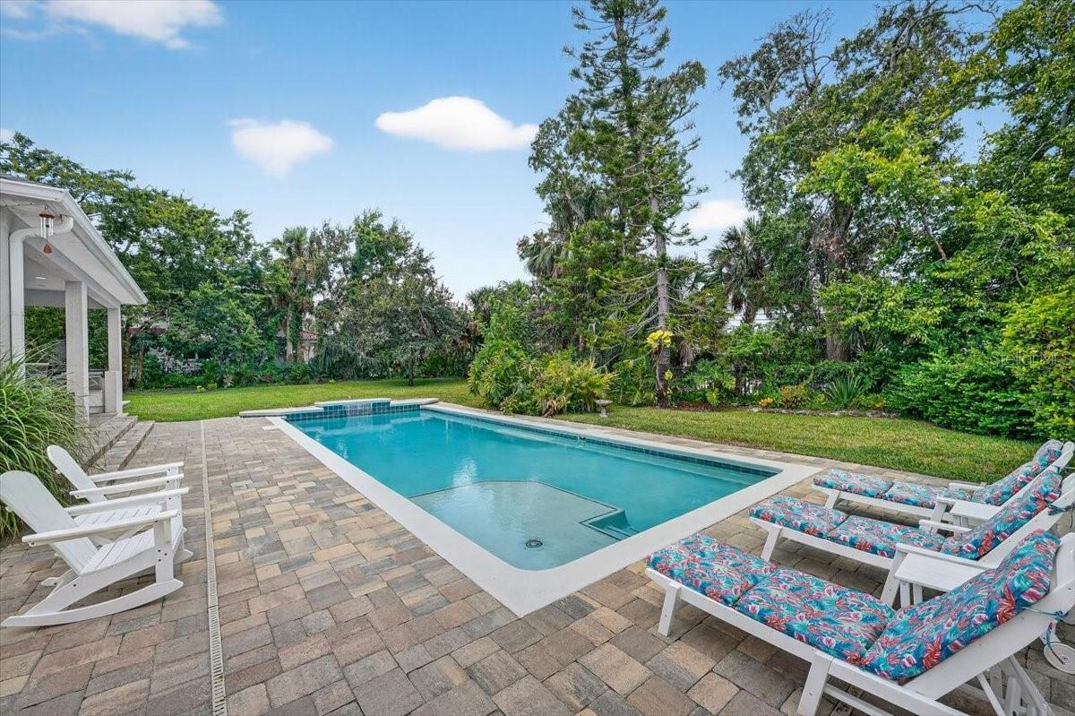 BOSTWICK PARK - Residential