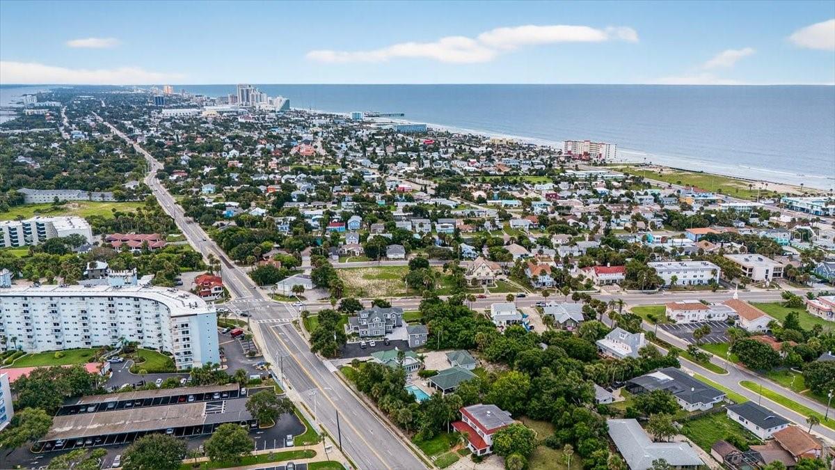 BOSTWICK PARK - Residential