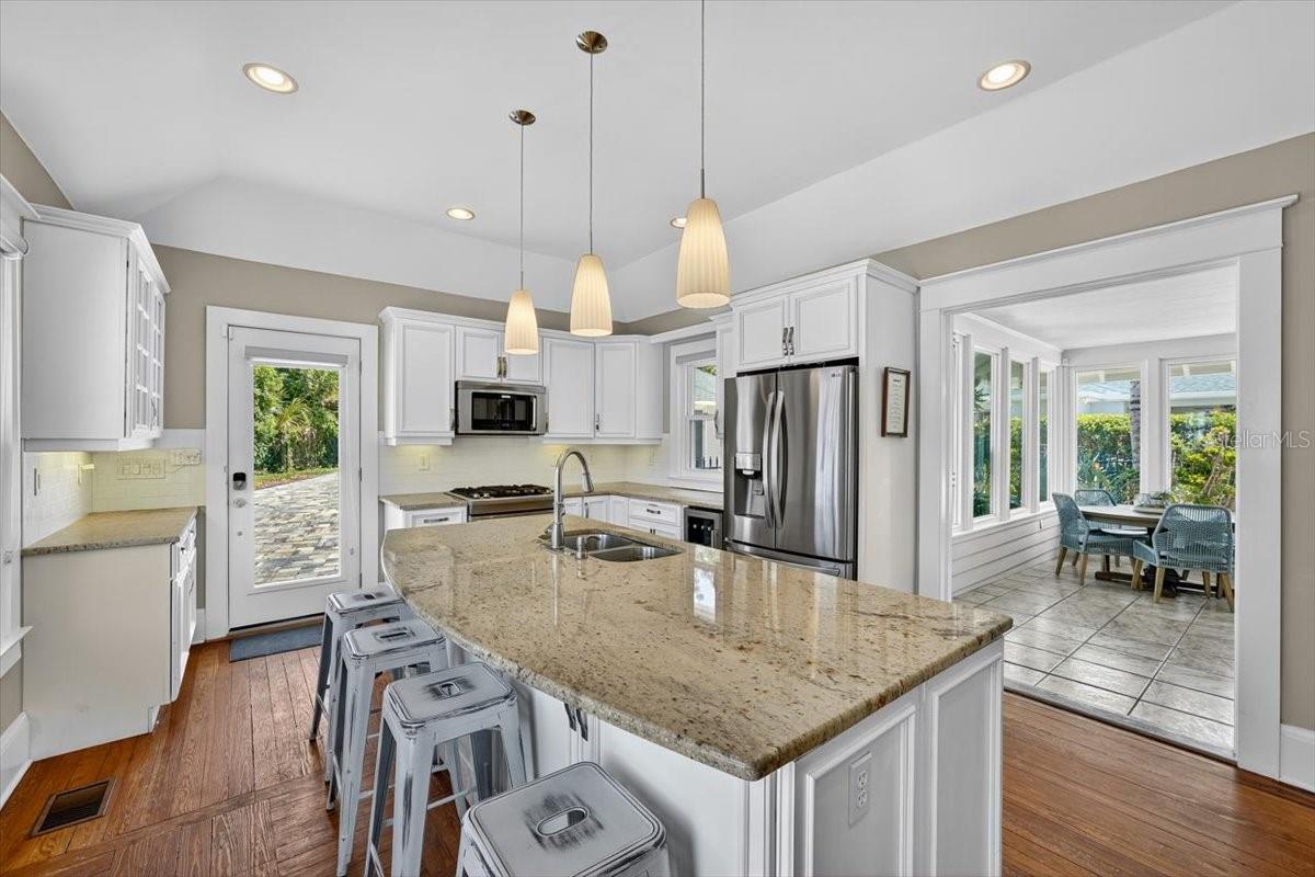 BOSTWICK PARK - Residential