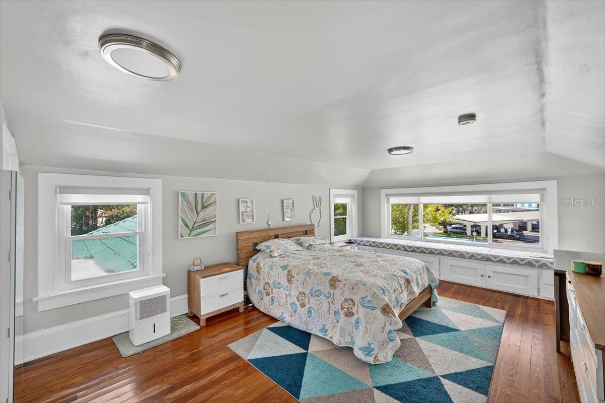 BOSTWICK PARK - Residential