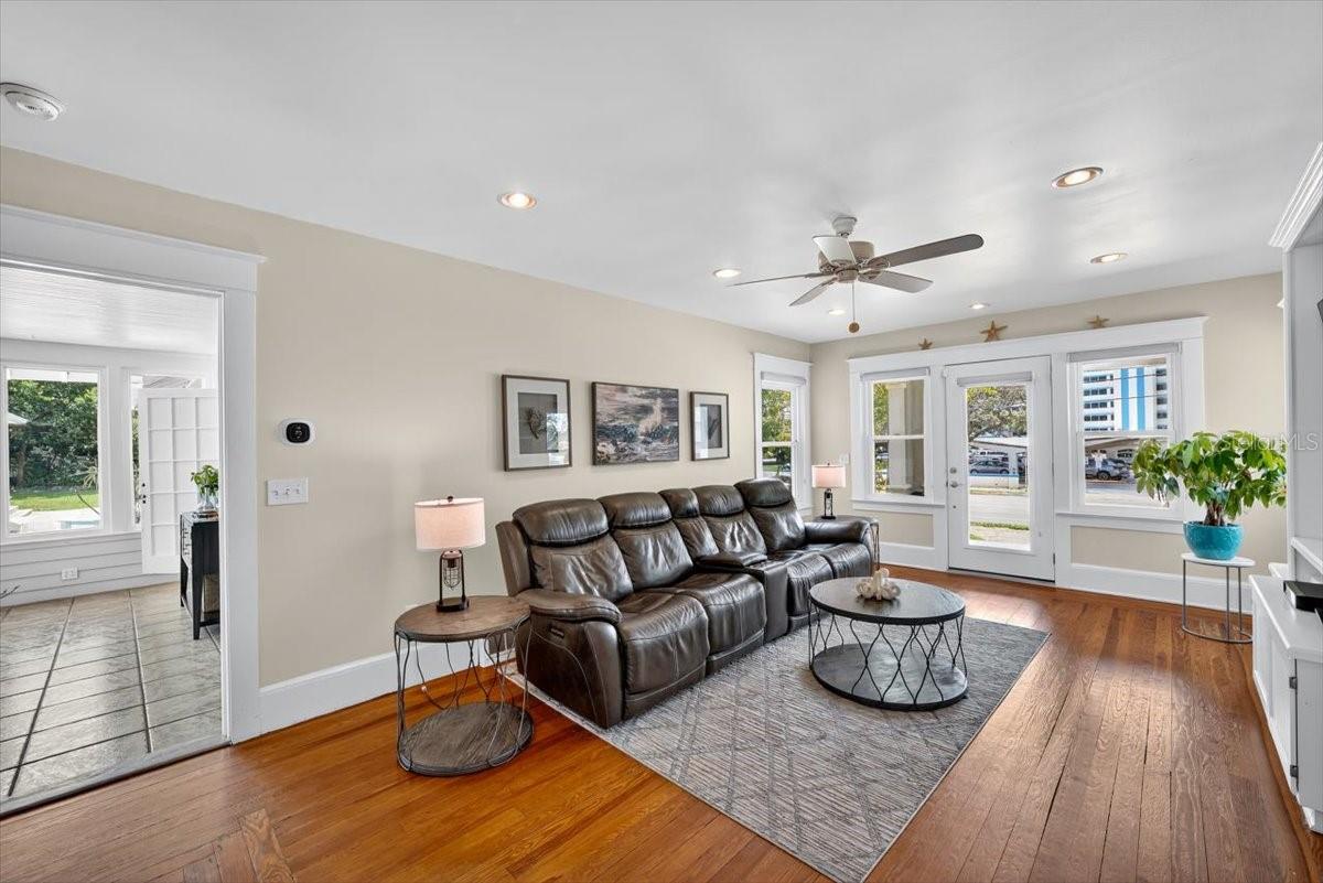 BOSTWICK PARK - Residential