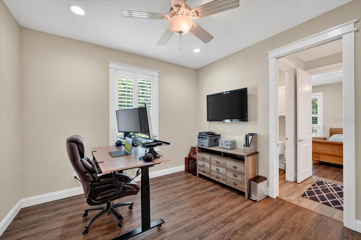 BOSTWICK PARK - Residential