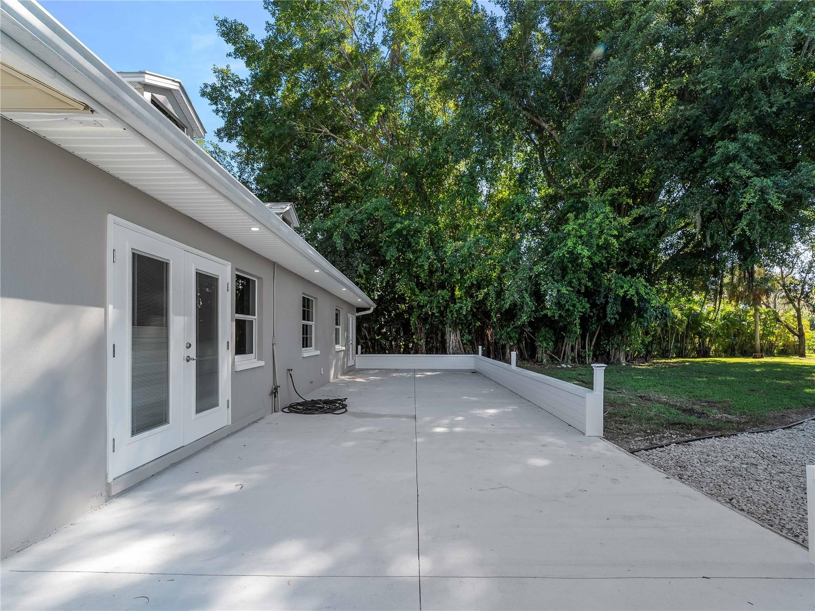 CHARLAU CHANNELS - Residential