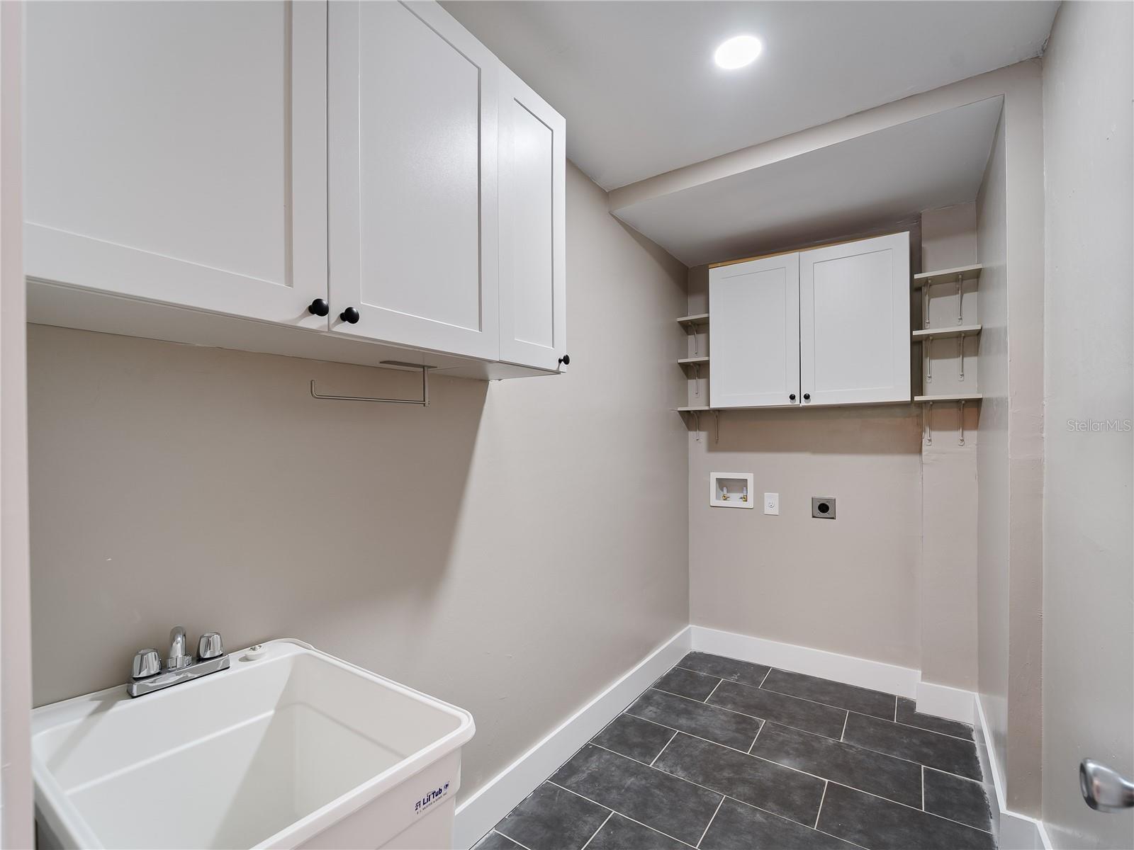 CHARLAU CHANNELS - Residential