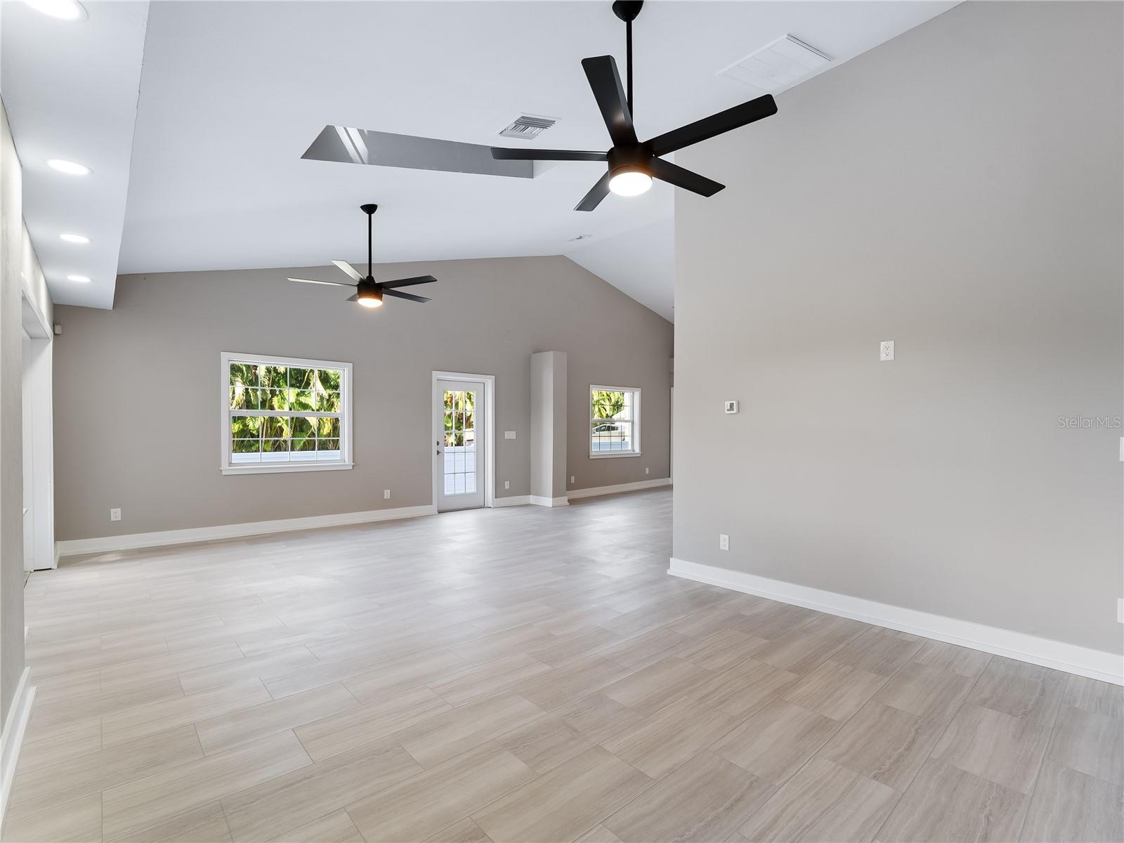 CHARLAU CHANNELS - Residential