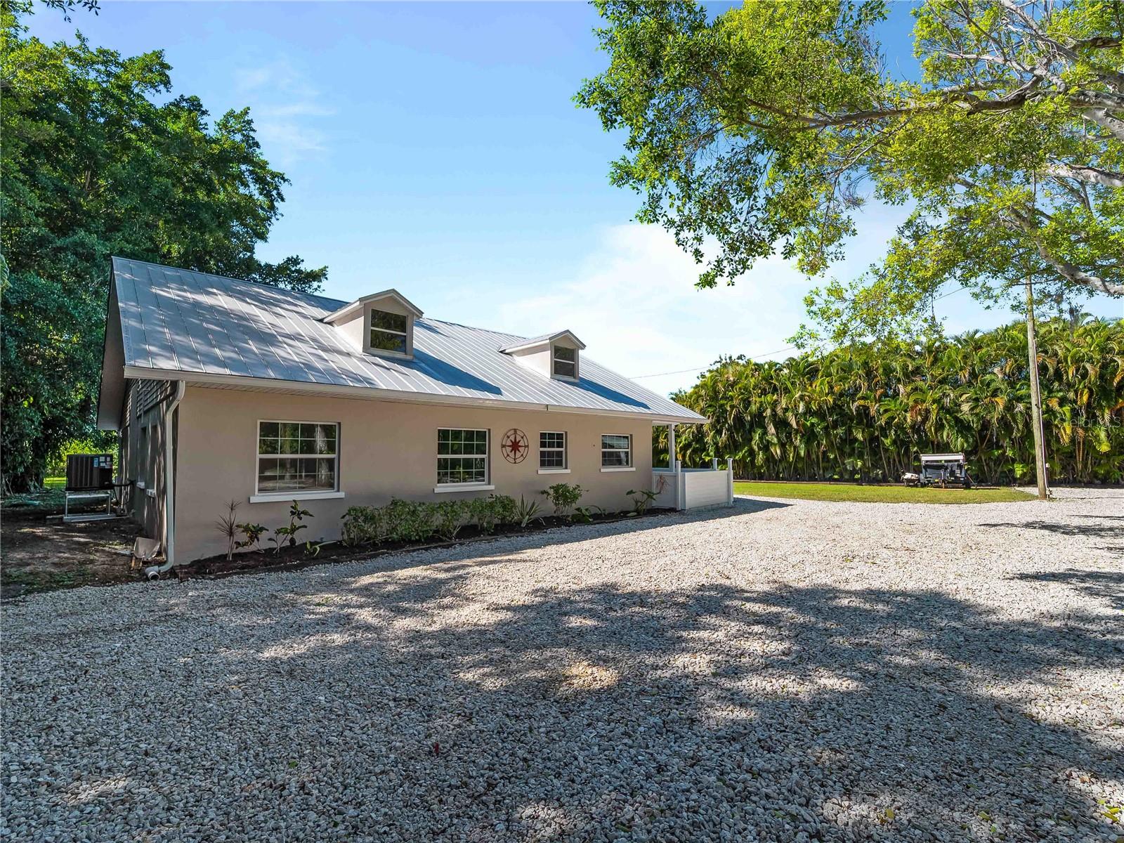 CHARLAU CHANNELS - Residential