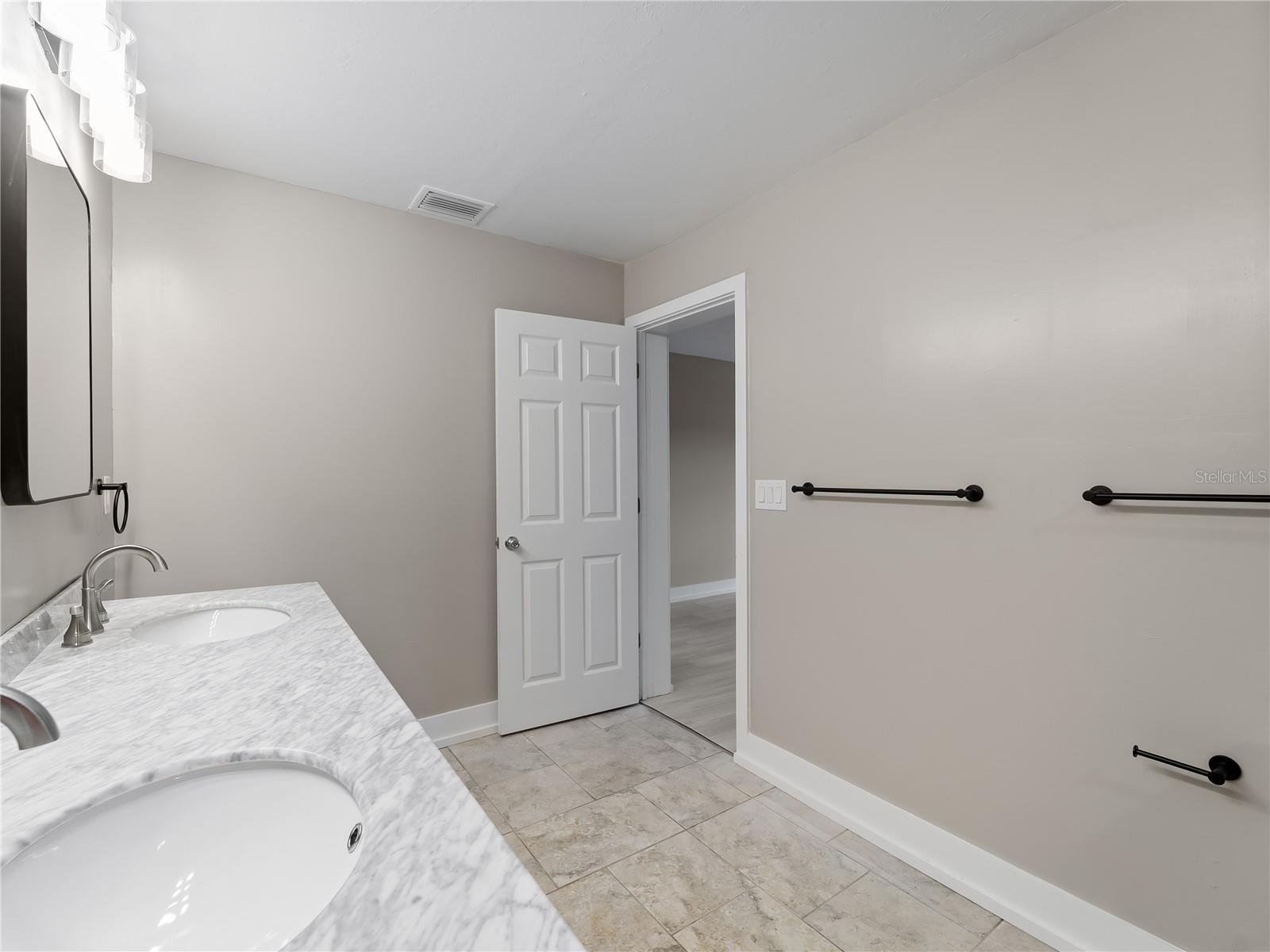 CHARLAU CHANNELS - Residential