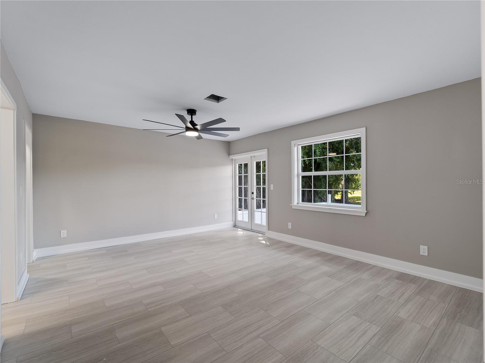 CHARLAU CHANNELS - Residential