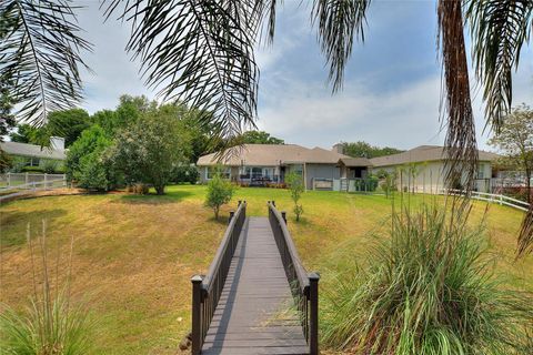 A home in LAKELAND