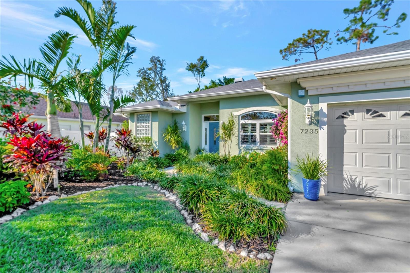 7235 RANGI DRIVE