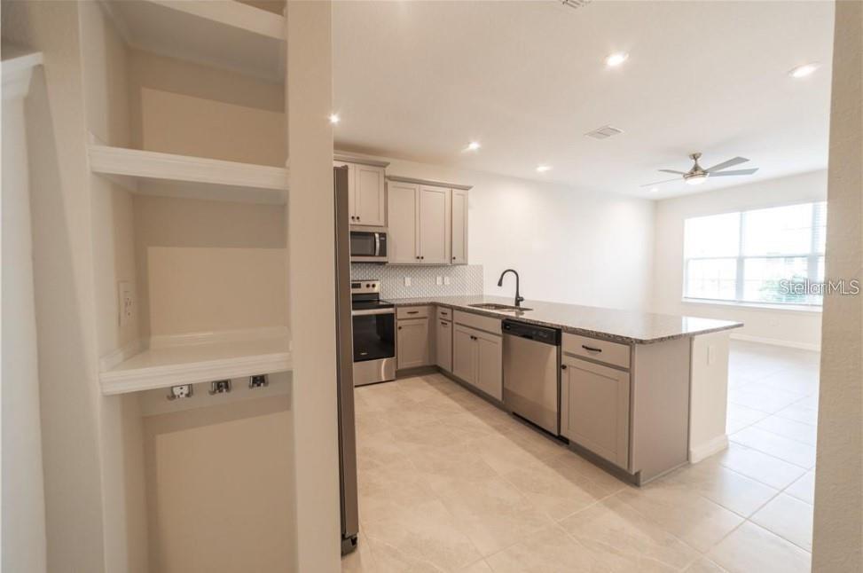 8860 HERENCIA ALLEY