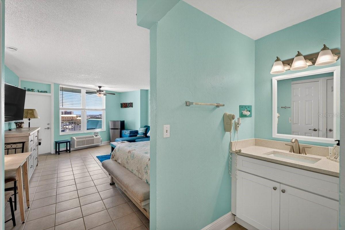 FOUNTAIN BEACH RESORT CONDO - Residential