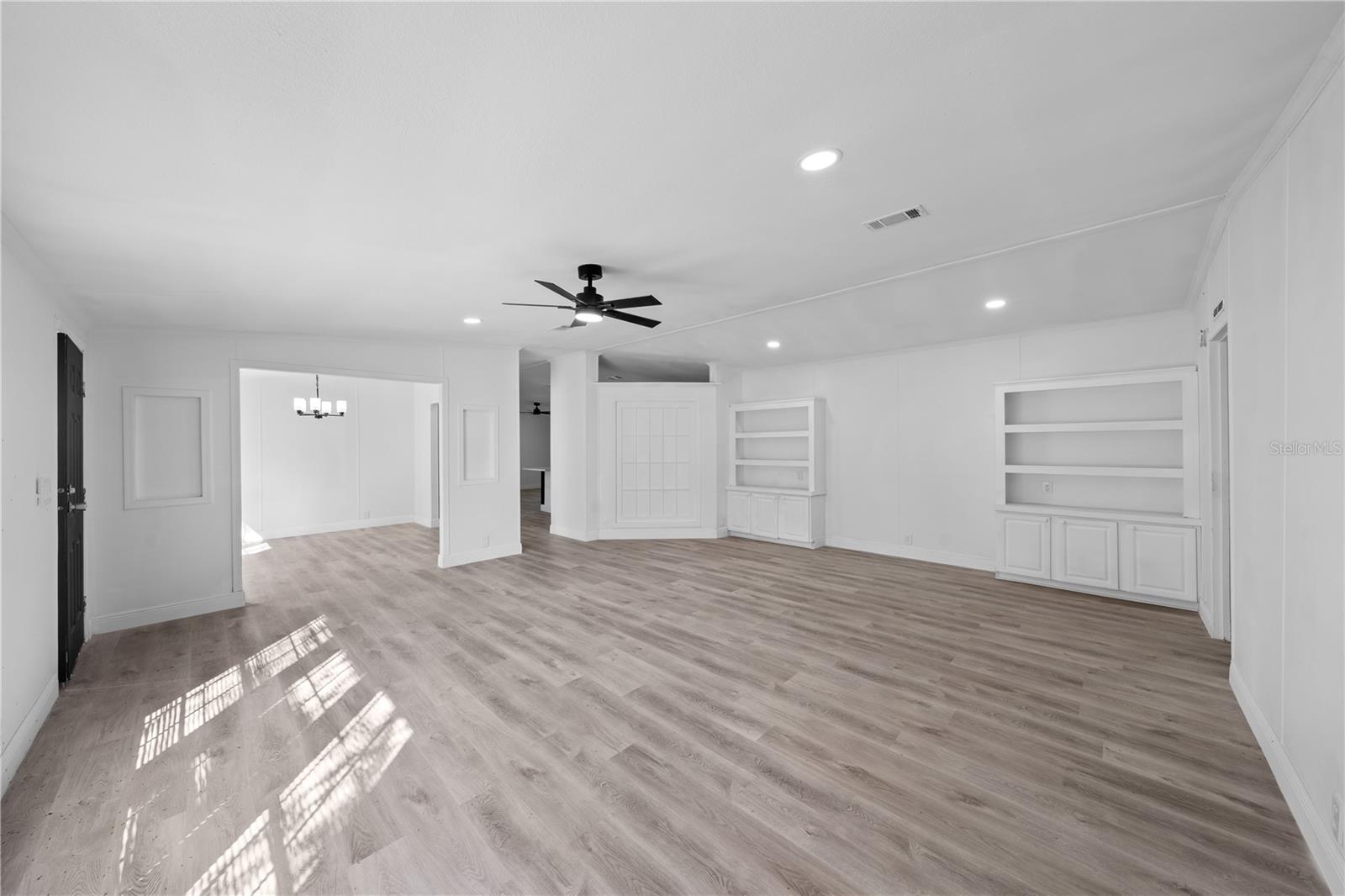 PELICAN ISLE ESTATES - Residential