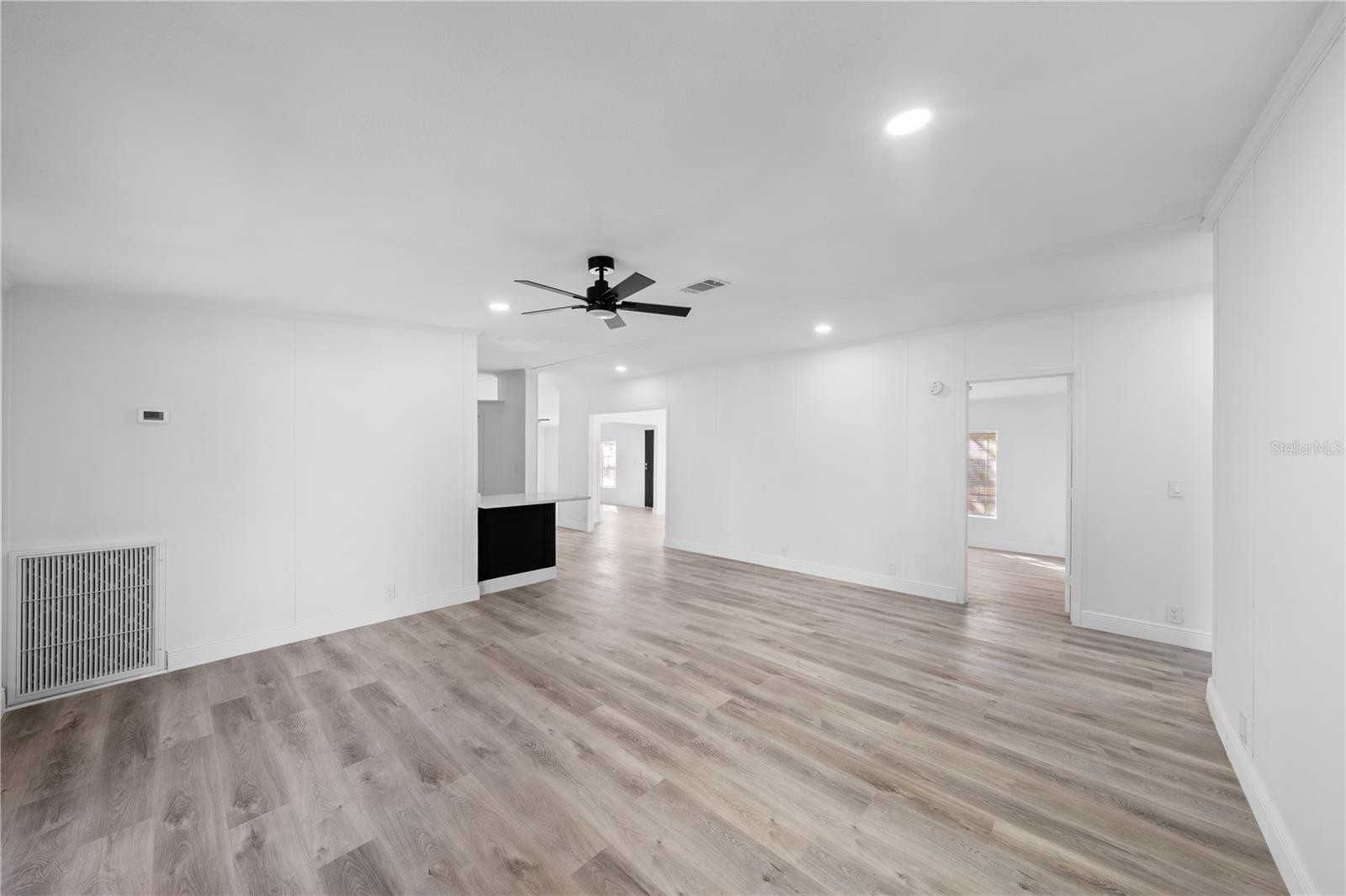 PELICAN ISLE ESTATES - Residential