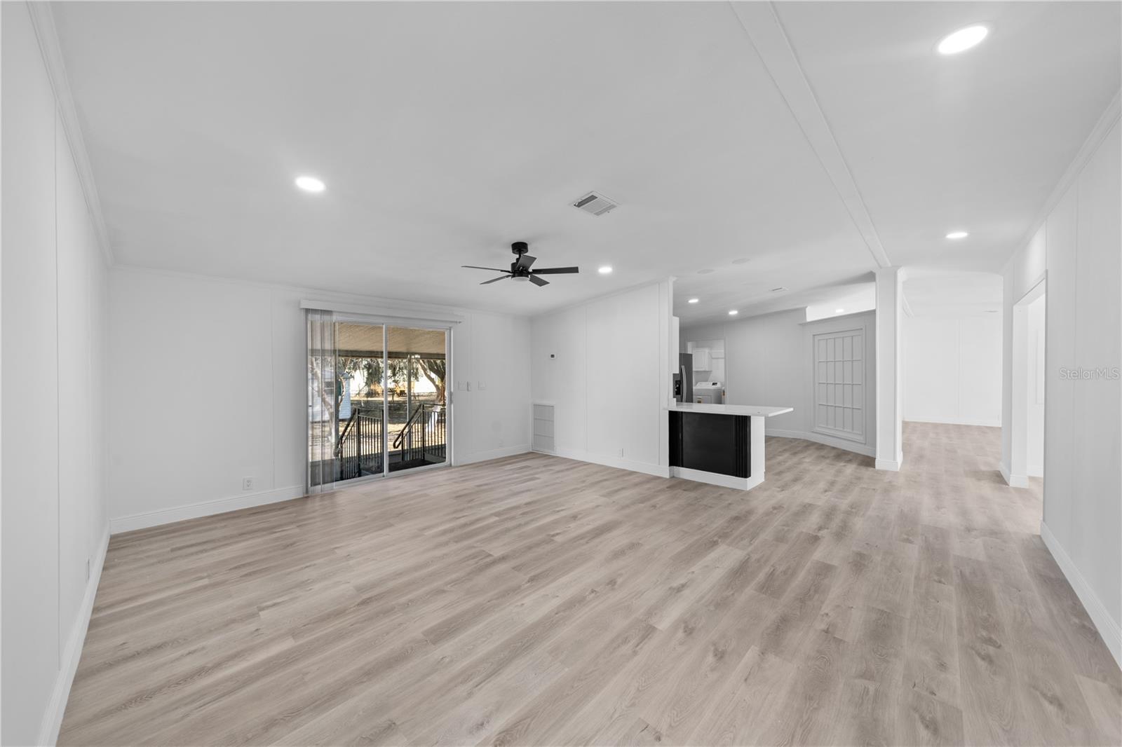 PELICAN ISLE ESTATES - Residential