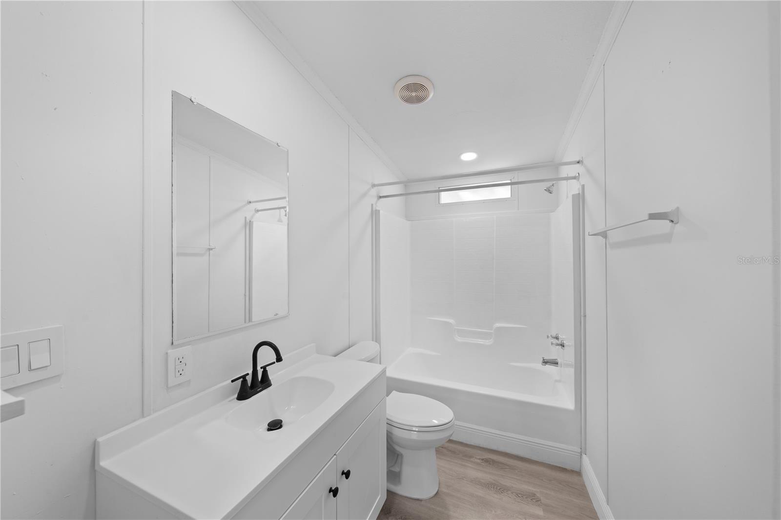 PELICAN ISLE ESTATES - Residential