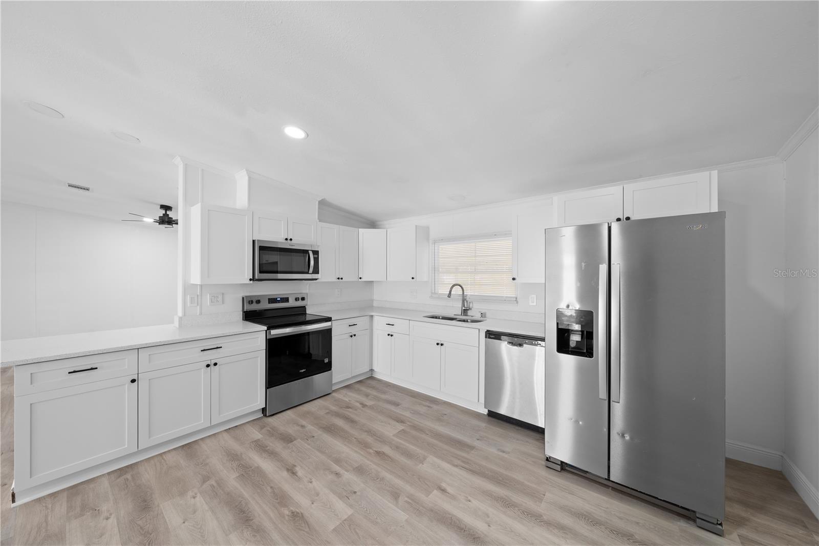 PELICAN ISLE ESTATES - Residential