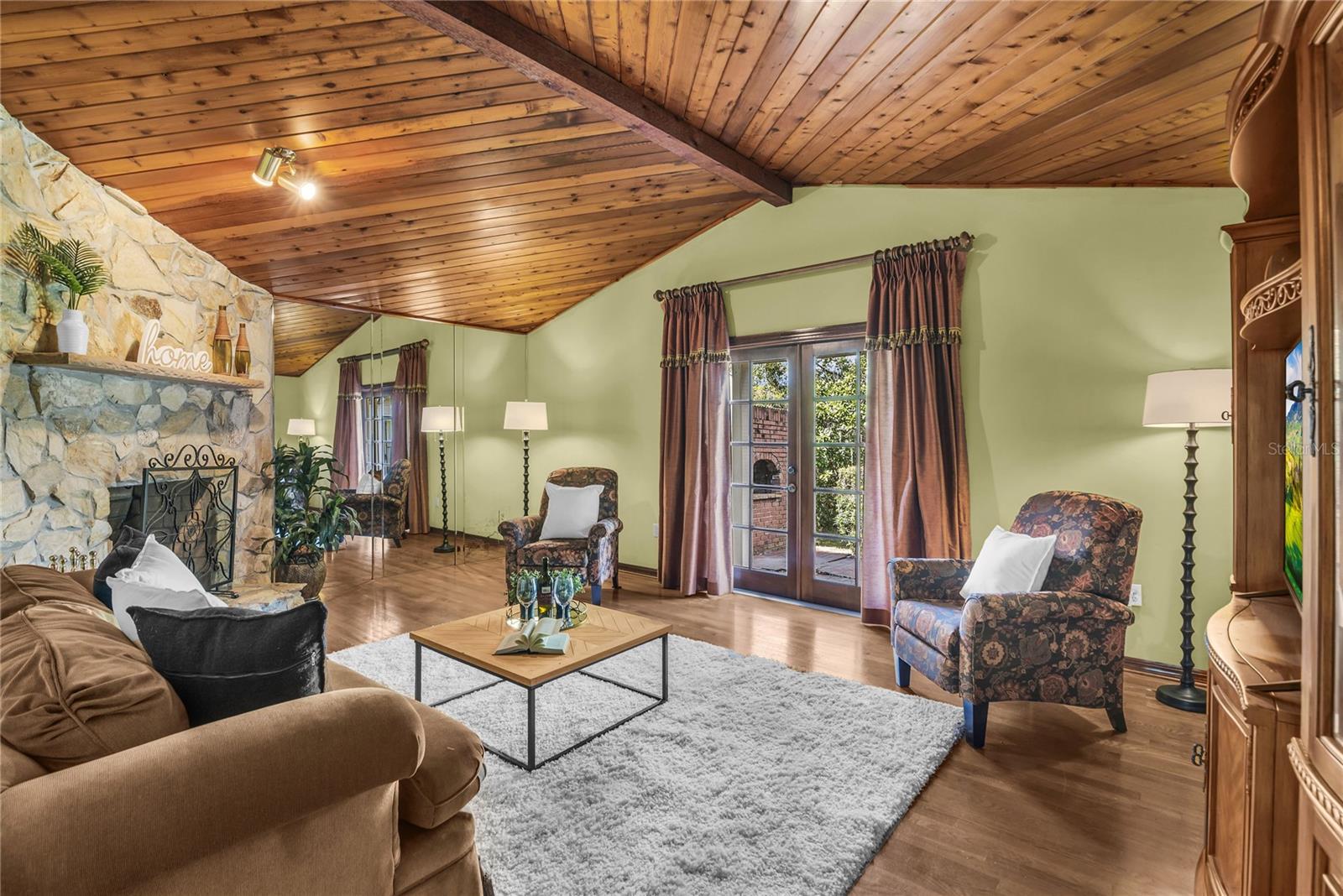 MAITLAND COVE - Residential