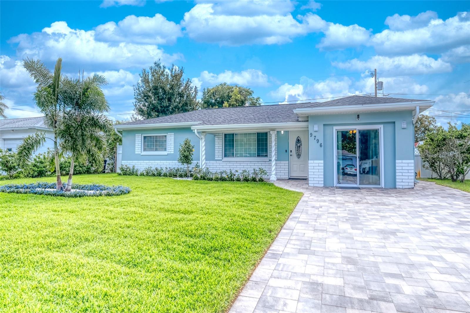 BAY PINES ESTATES - Residential Lease