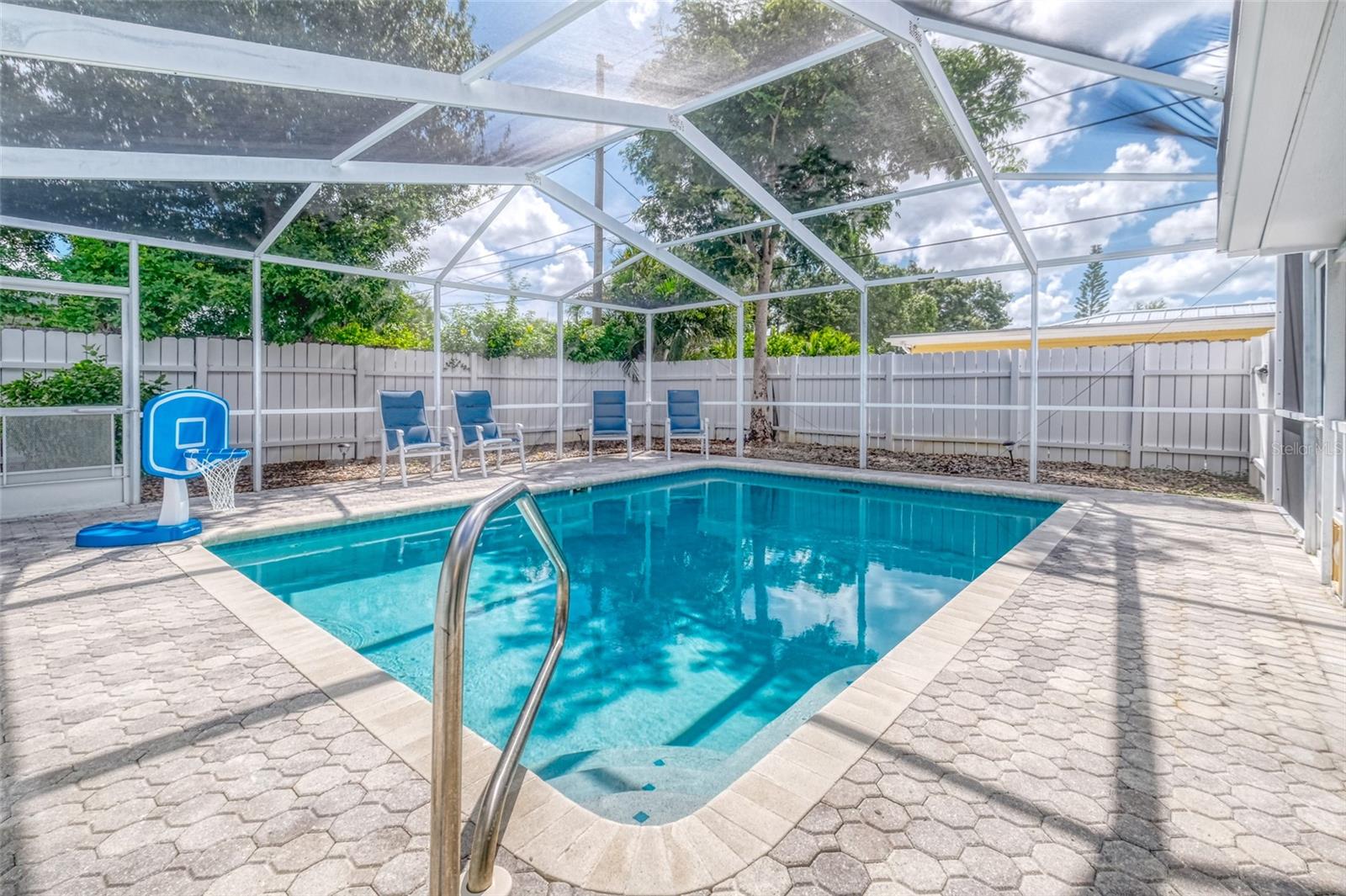 BAY PINES ESTATES - Residential Lease