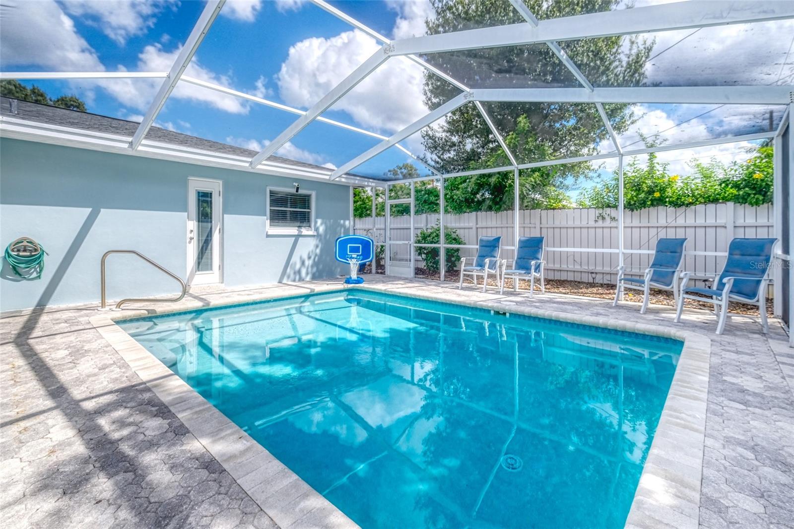 BAY PINES ESTATES - Residential Lease