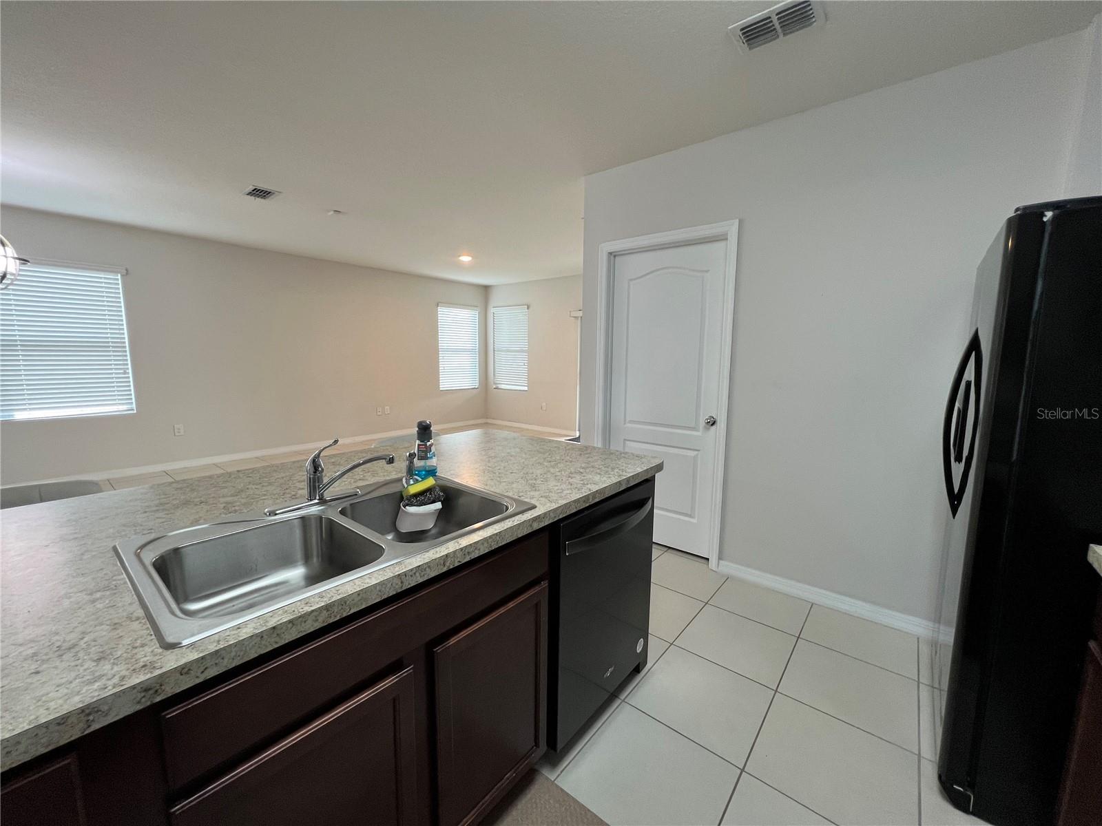 KINDRED PH 1D - Residential Lease