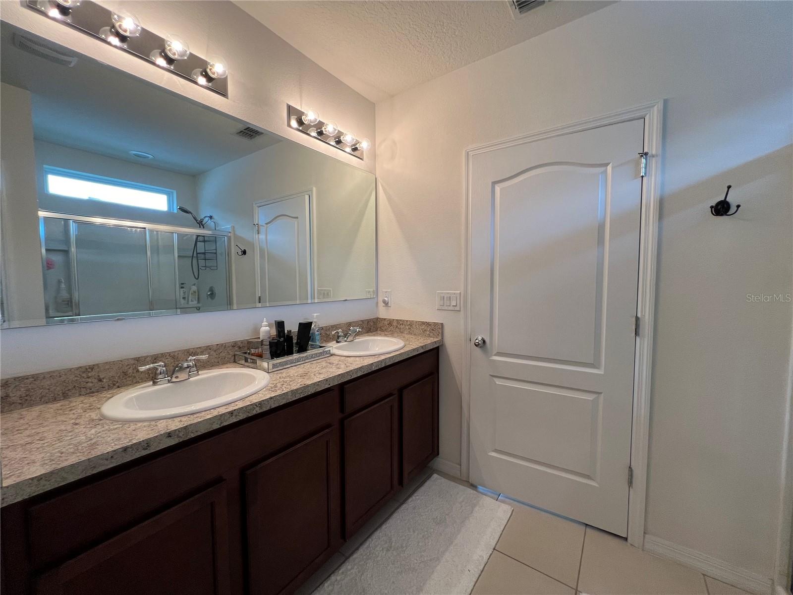 KINDRED PH 1D - Residential Lease