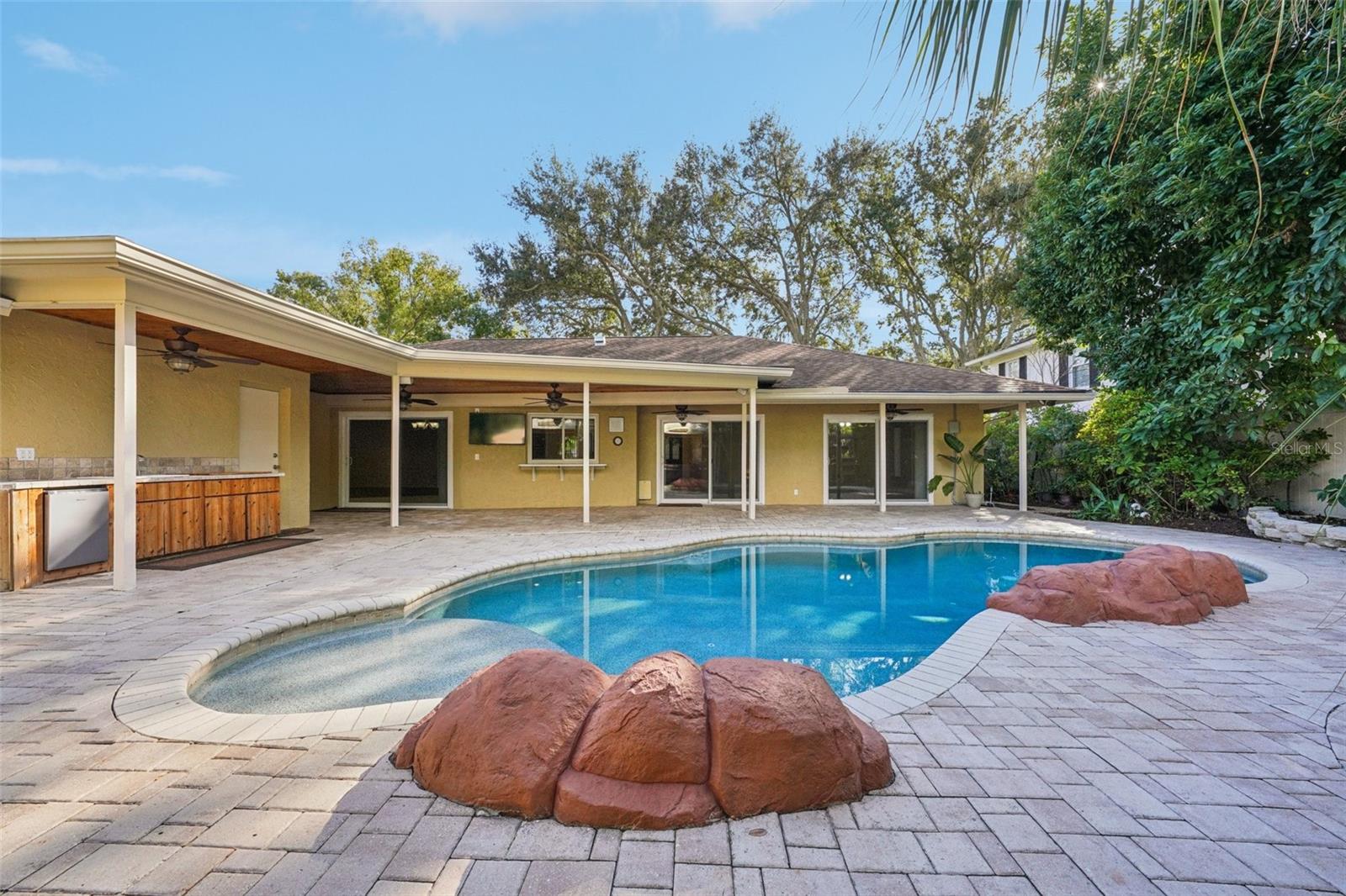 4201 MEADOW HILL DRIVE