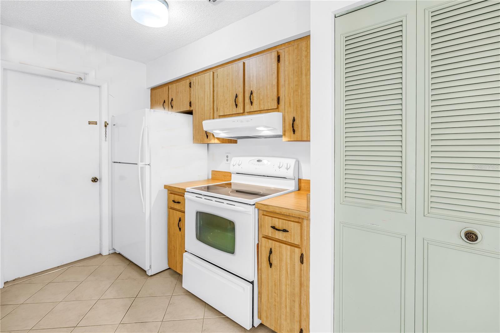 LAKE ALISON SUB PH II - Residential