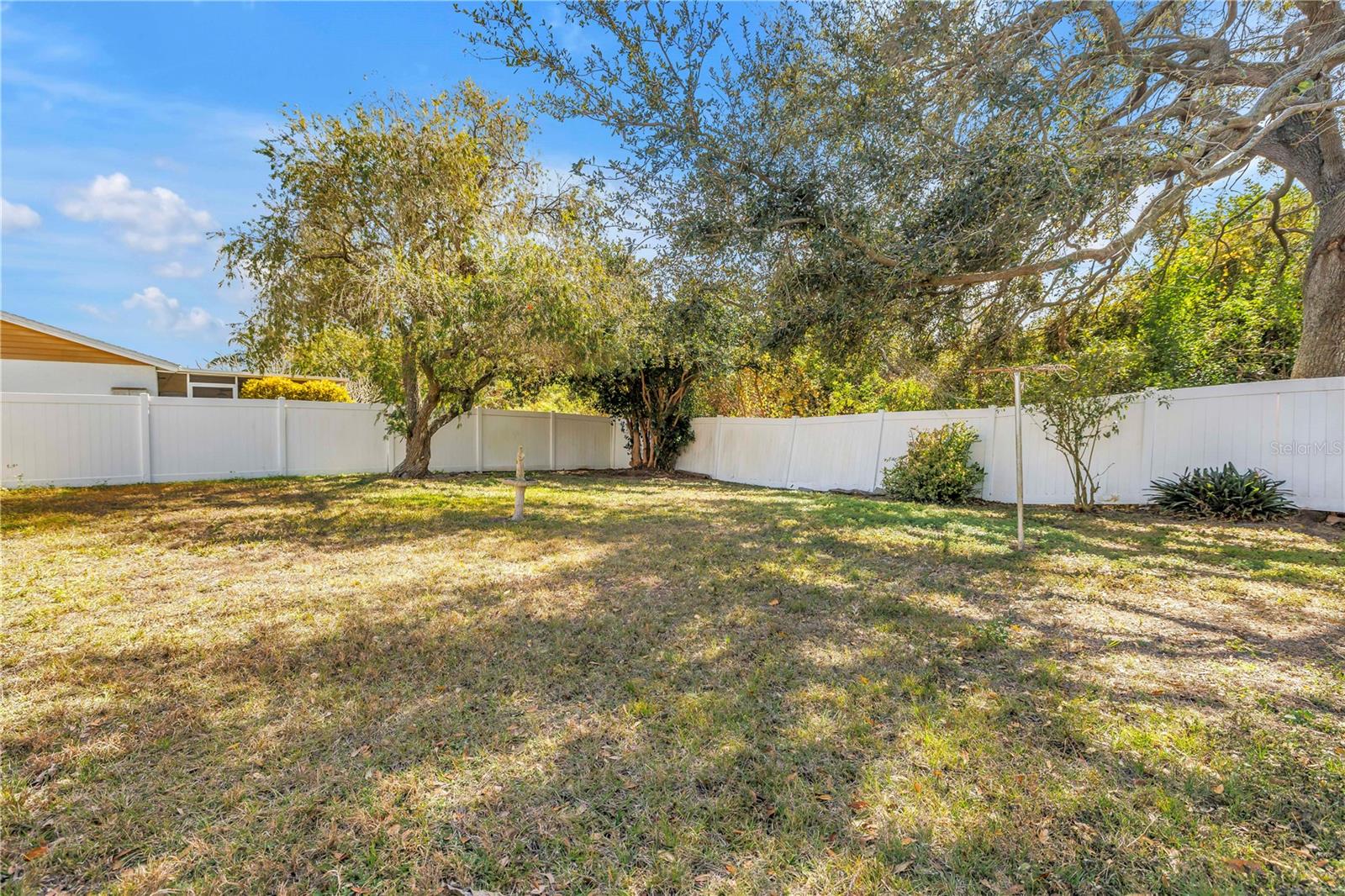 LAKE ALISON SUB PH II - Residential