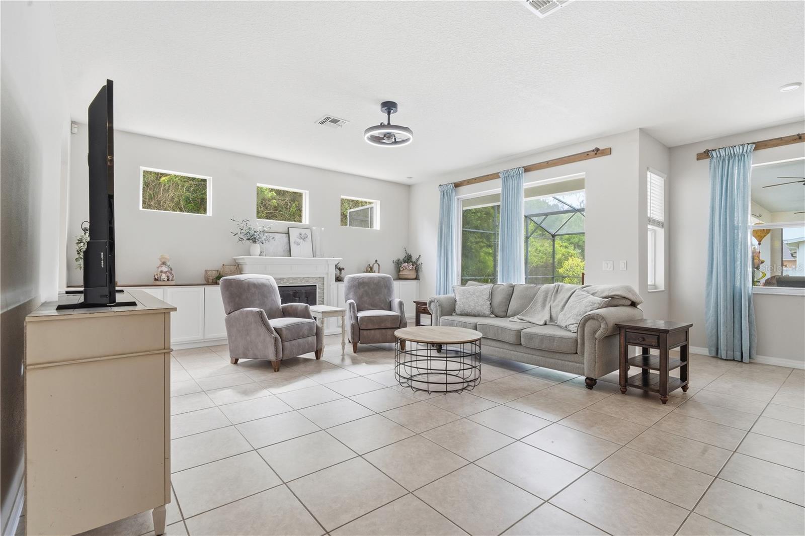 BRIGHTON LAKES PH 1 PARCELS A & G - Residential