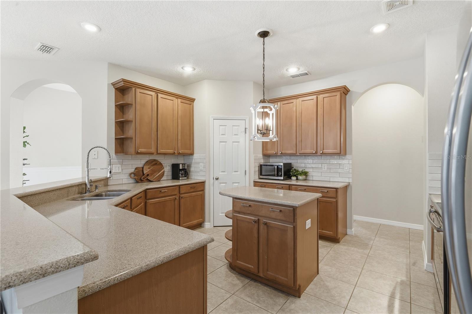 BRIGHTON LAKES PH 1 PARCELS A & G - Residential