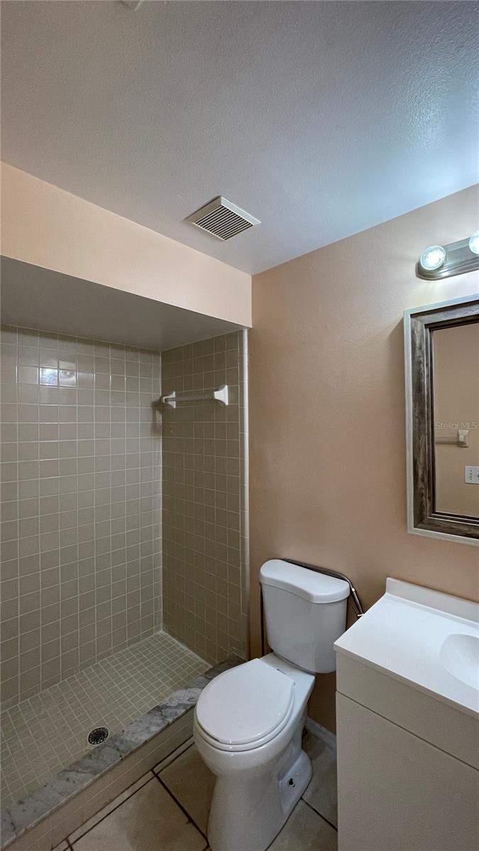 ISLAND COVE VILLAS PH 01 - Residential Lease