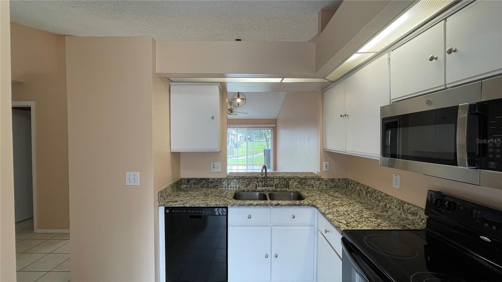 ISLAND COVE VILLAS PH 01 - Residential Lease