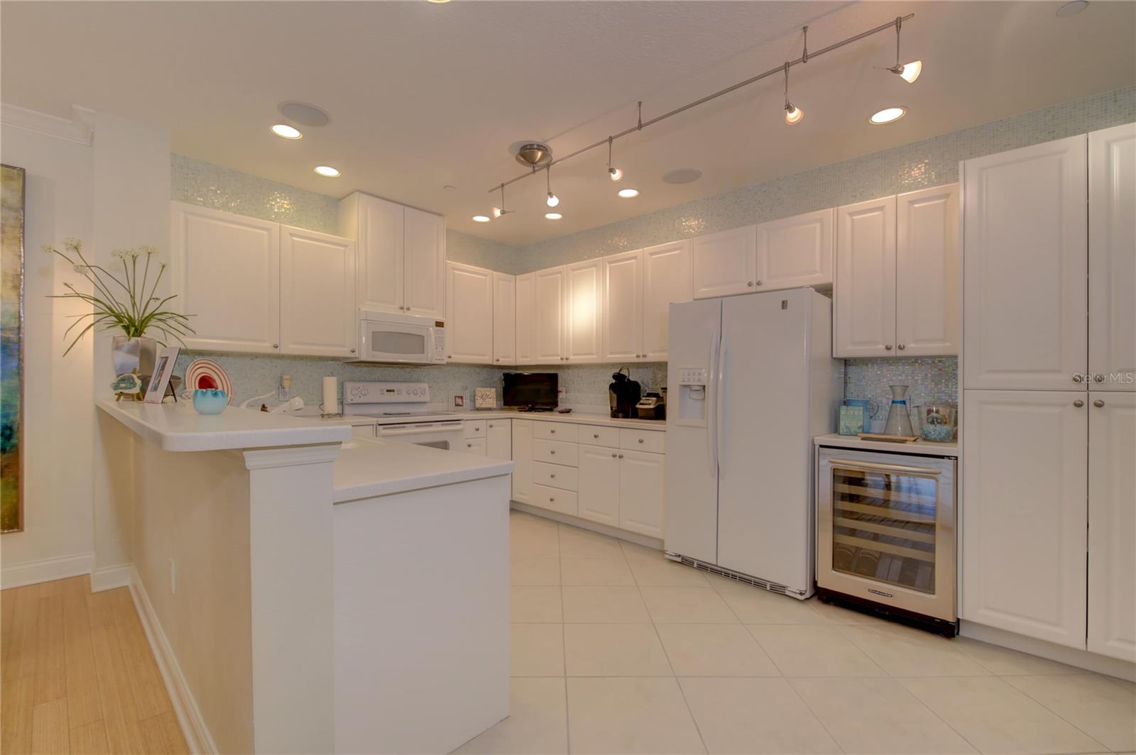 BELLE HARBOR CONDO - Residential