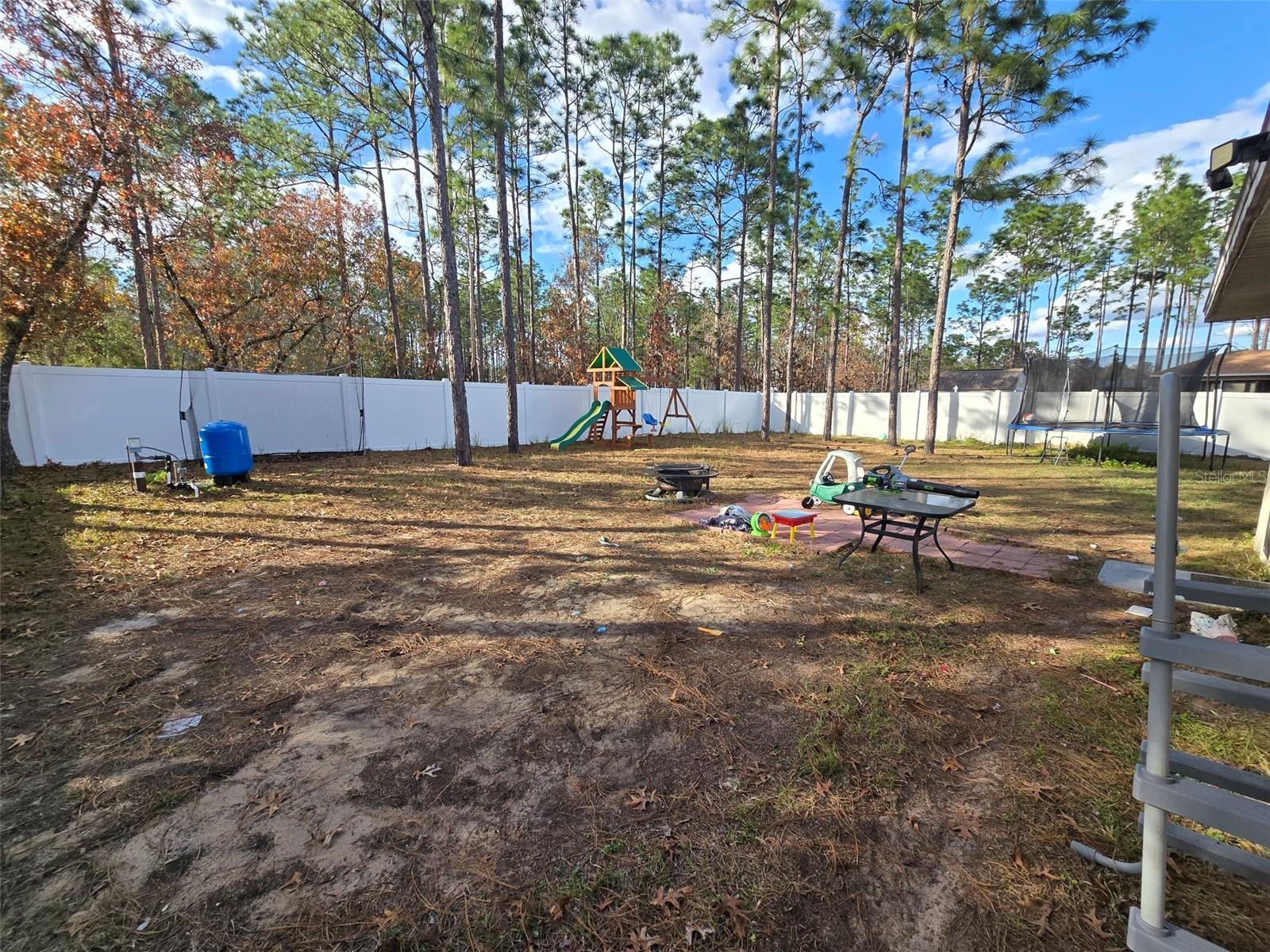 SILVER SPGS SHORES UN 20 - Residential