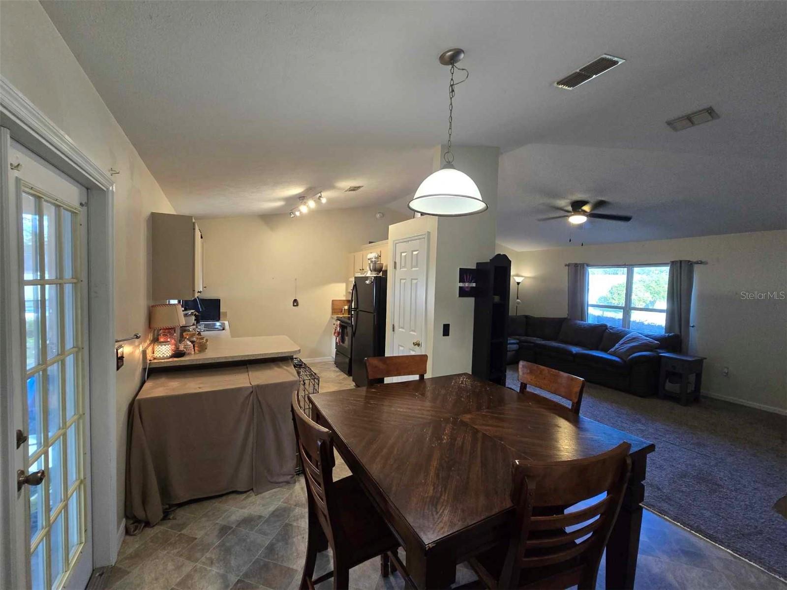 SILVER SPGS SHORES UN 20 - Residential