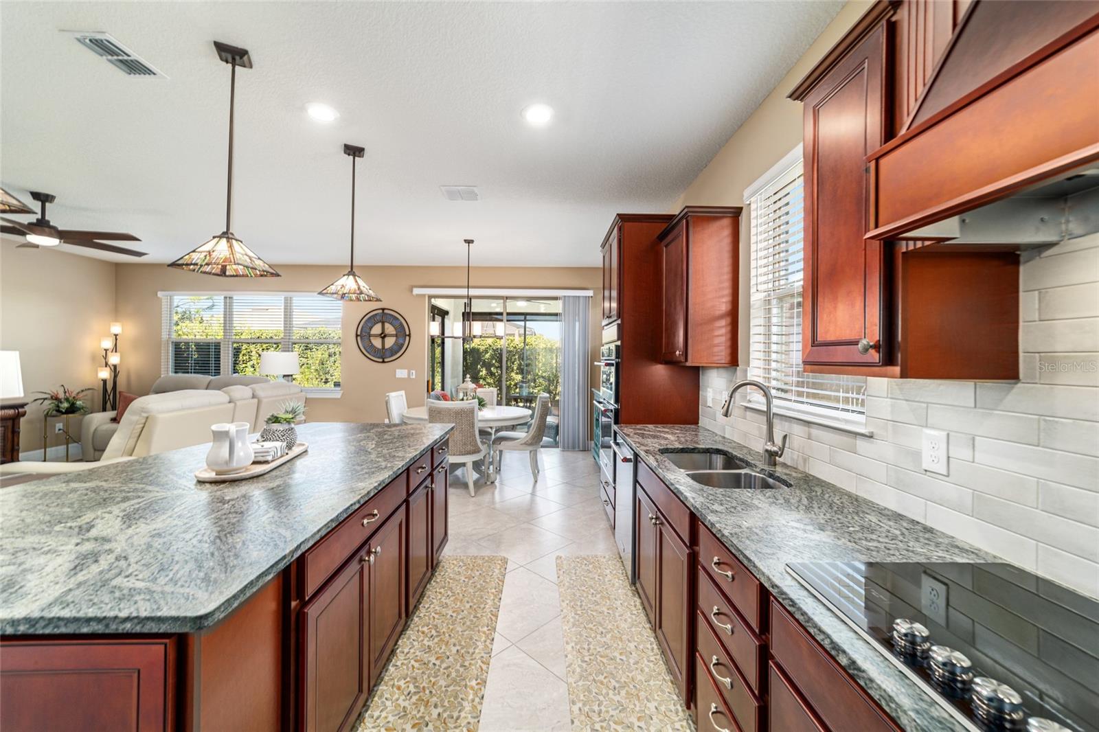 STONE CREEK - Residential