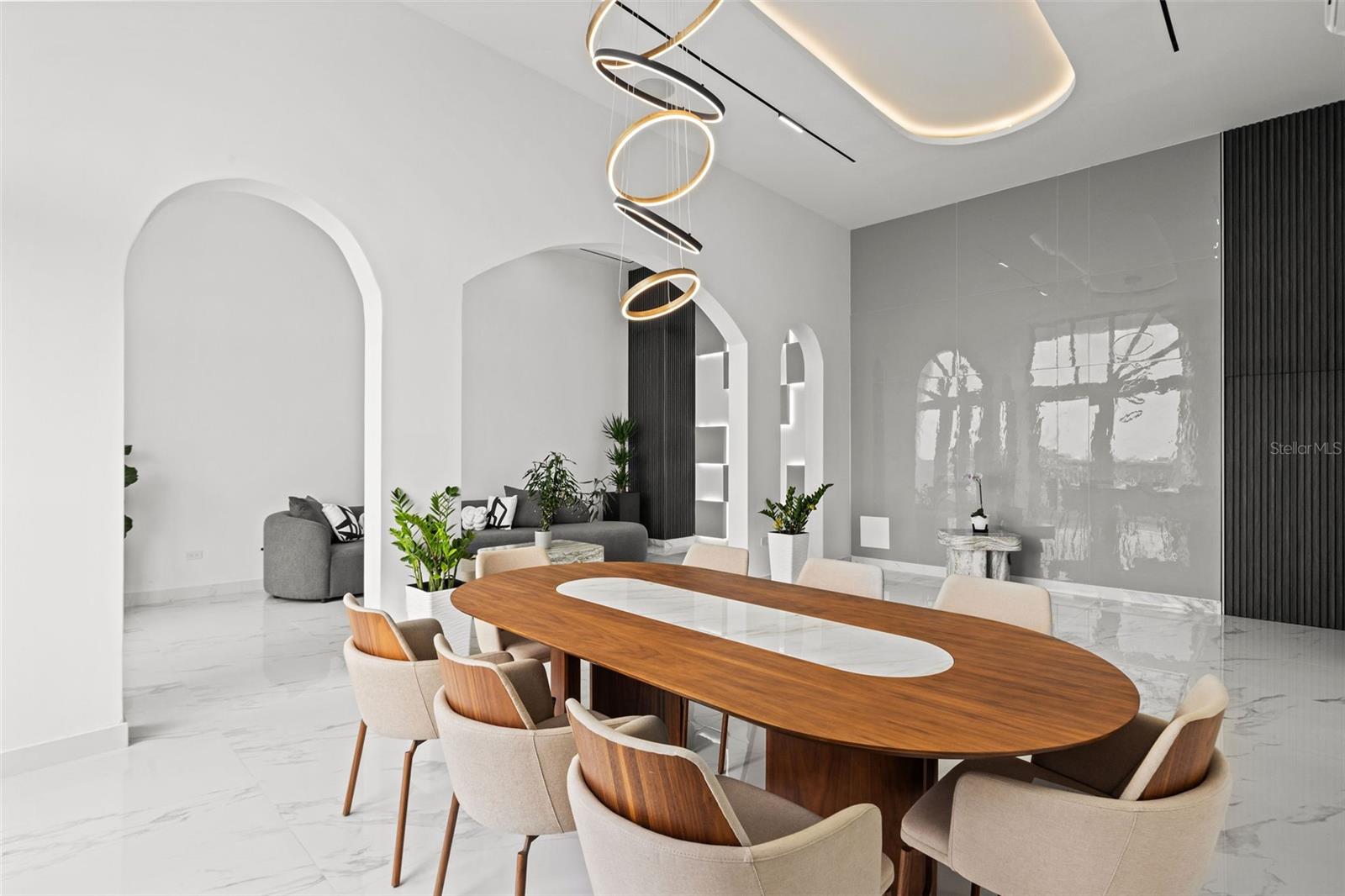 CONDOMINIO MONT BLANC - Residential Lease