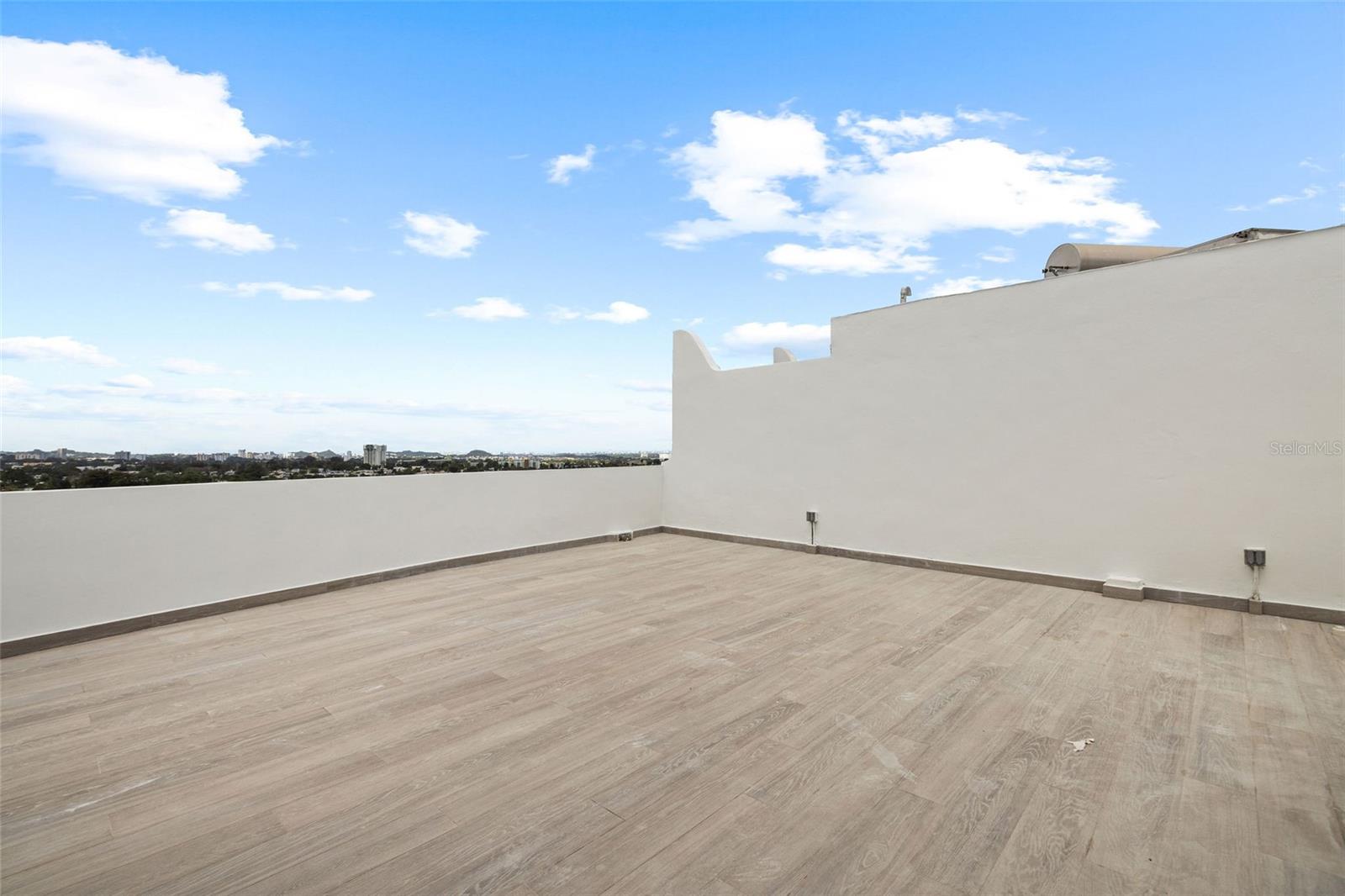 CONDOMINIO MONT BLANC - Residential Lease